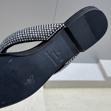 Alexanderwang 2026春夏新款水钻人字拖沙滩女鞋 亚历山大.王 字母logo平底方头夹趾凉 Alexanderwang 2026春夏新款水钻人字拖沙滩女鞋 亚历山大.王 字母logo平底方头夹趾凉