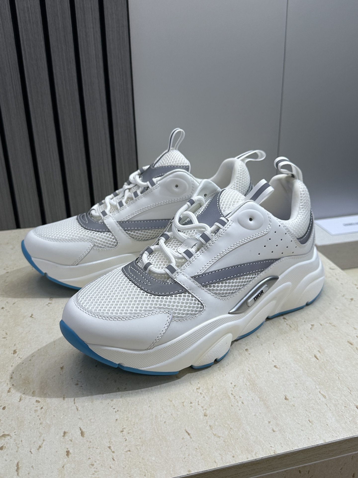 顶级版本 Dior Homme sneaker B22 男士运动休闲鞋新颜色，火爆ing的Dior B2