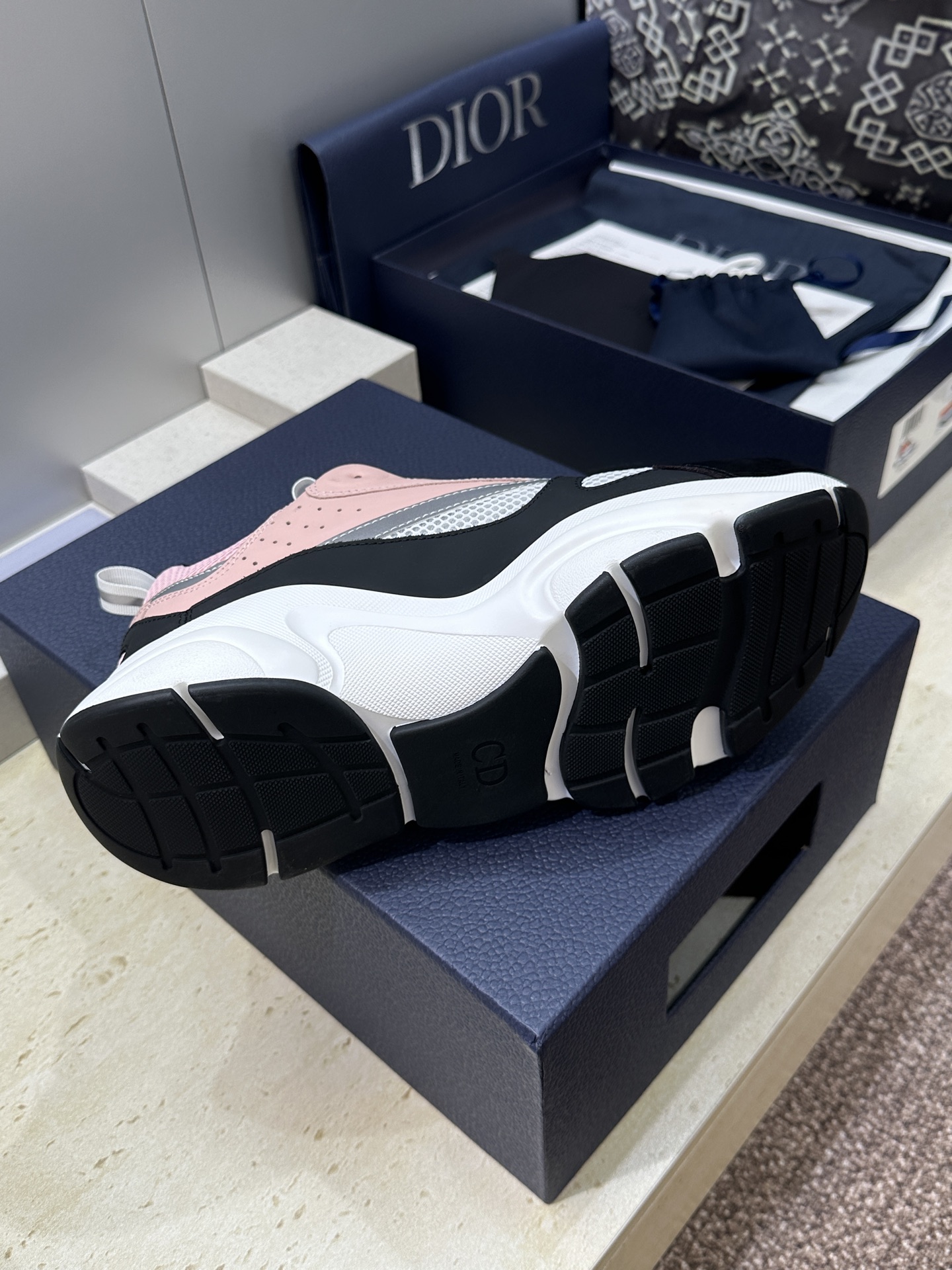 顶级版本 Dior Homme sneaker B22 男士运动休闲鞋新颜色，火爆ing的Dior B2