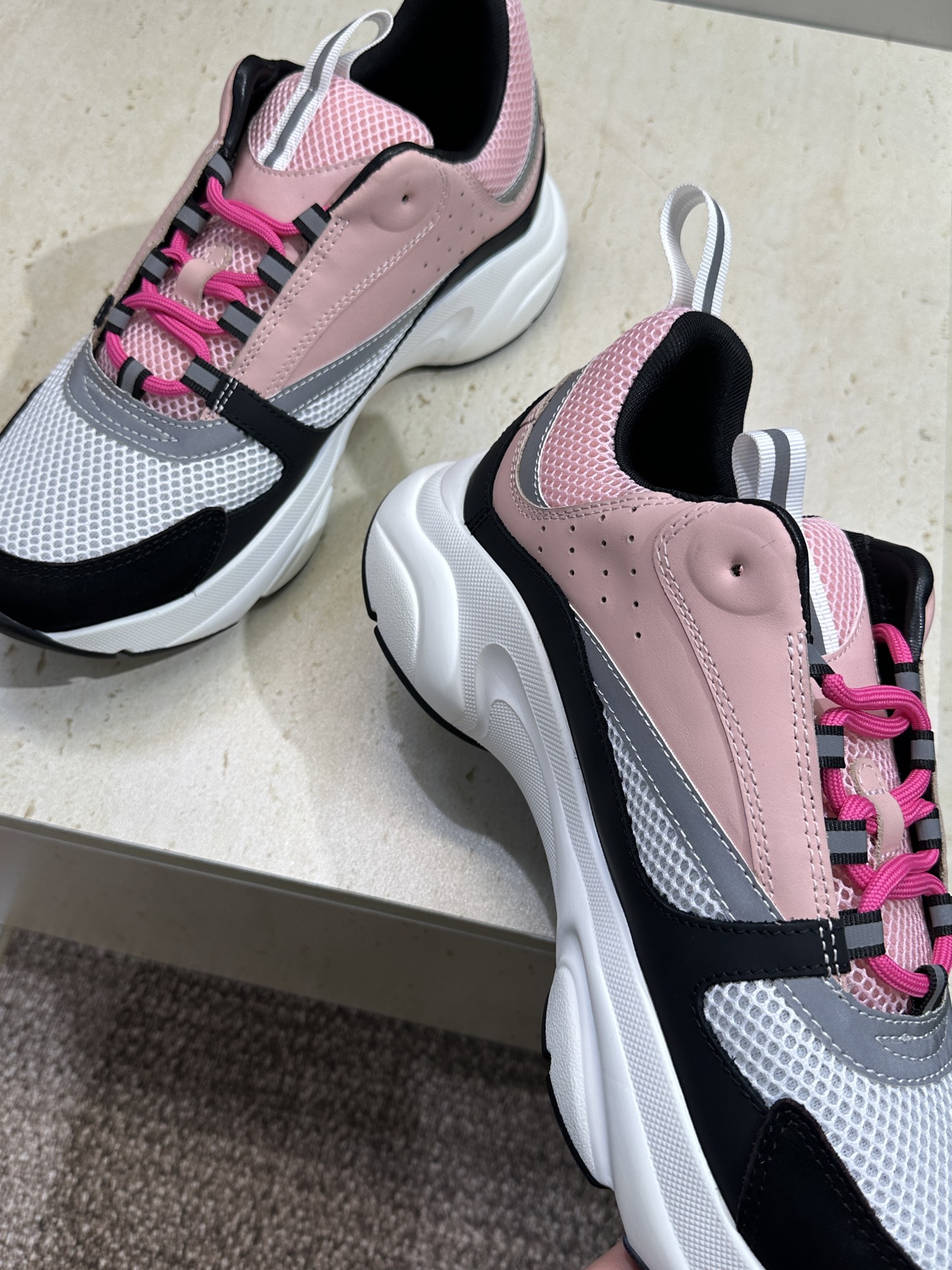 顶级版本 Dior Homme sneaker B22 男士运动休闲鞋新颜色，火爆ing的Dior B2