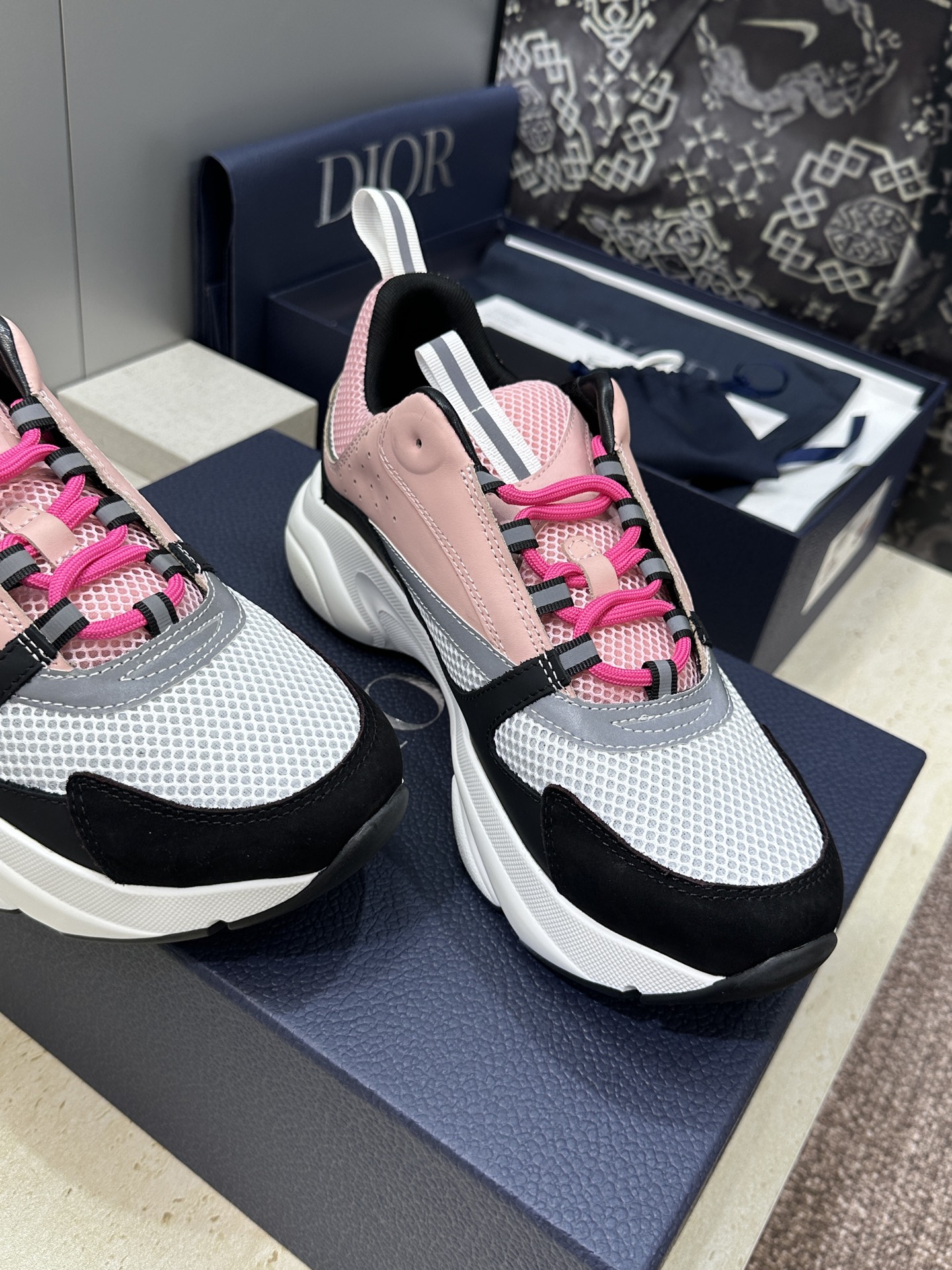 顶级版本 Dior Homme sneaker B22 男士运动休闲鞋新颜色，火爆ing的Dior B2
