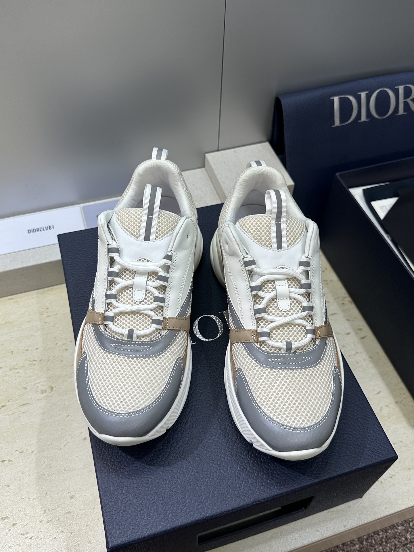 顶级版本 Dior Homme sneaker B22 男士运动休闲鞋新颜色，火爆ing的Dior B2