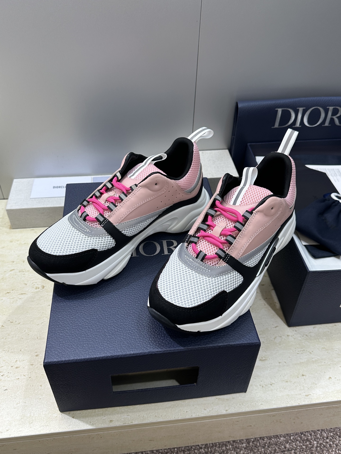 顶级版本 Dior Homme sneaker B22 男士运动休闲鞋新颜色，火爆ing的Dior B2