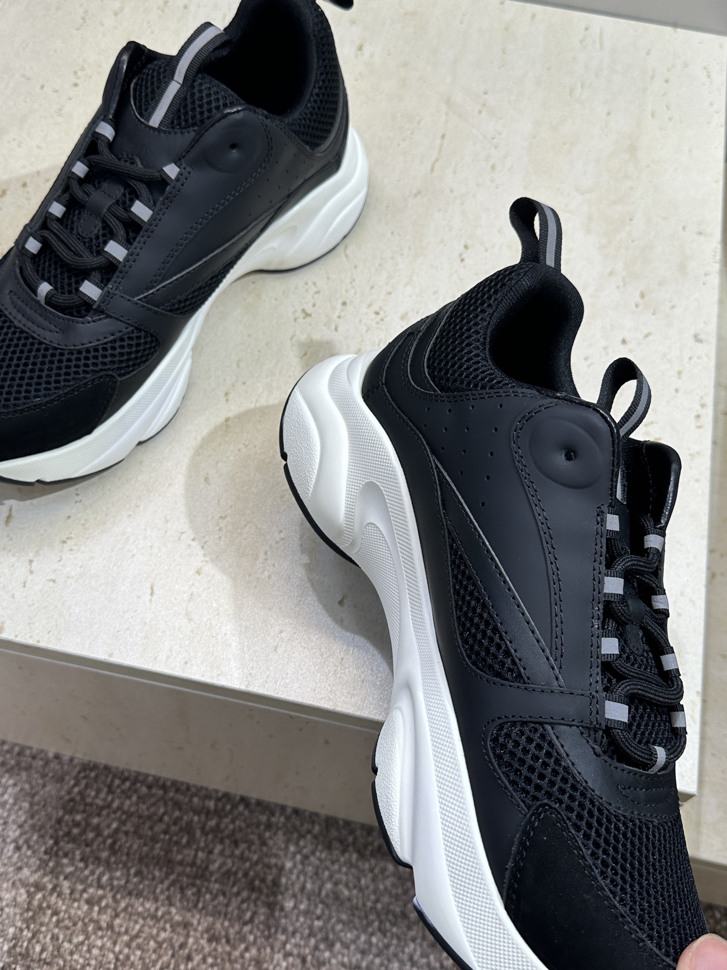 顶级版本 Dior Homme sneaker B22 男士运动休闲鞋新颜色，火爆ing的Dior B2