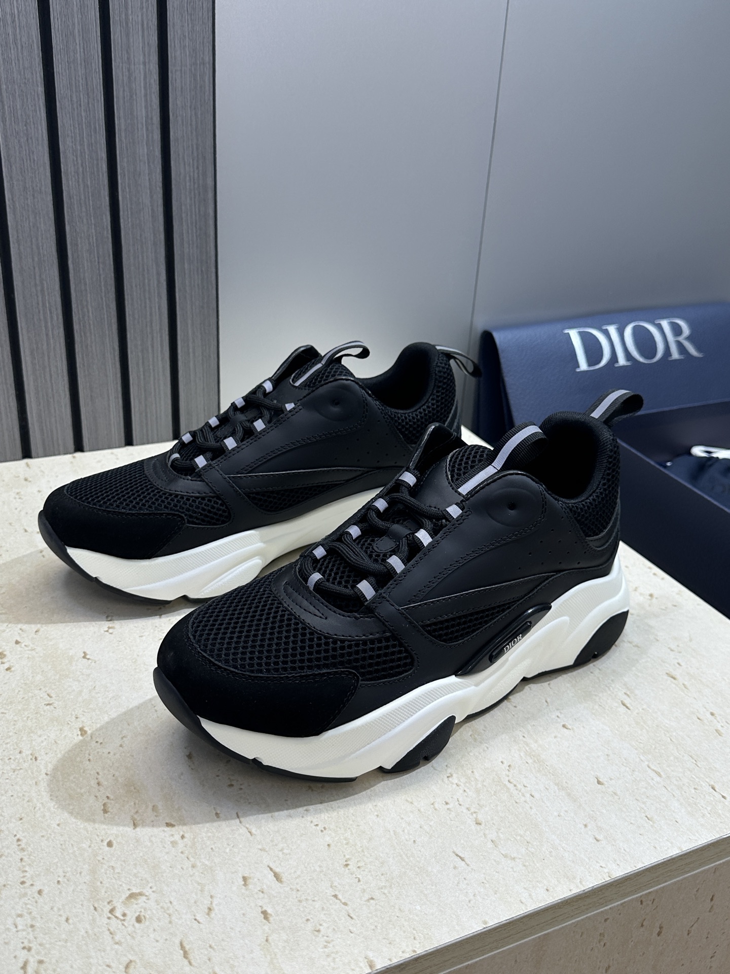 顶级版本 Dior Homme sneaker B22 男士运动休闲鞋新颜色，火爆ing的Dior B2