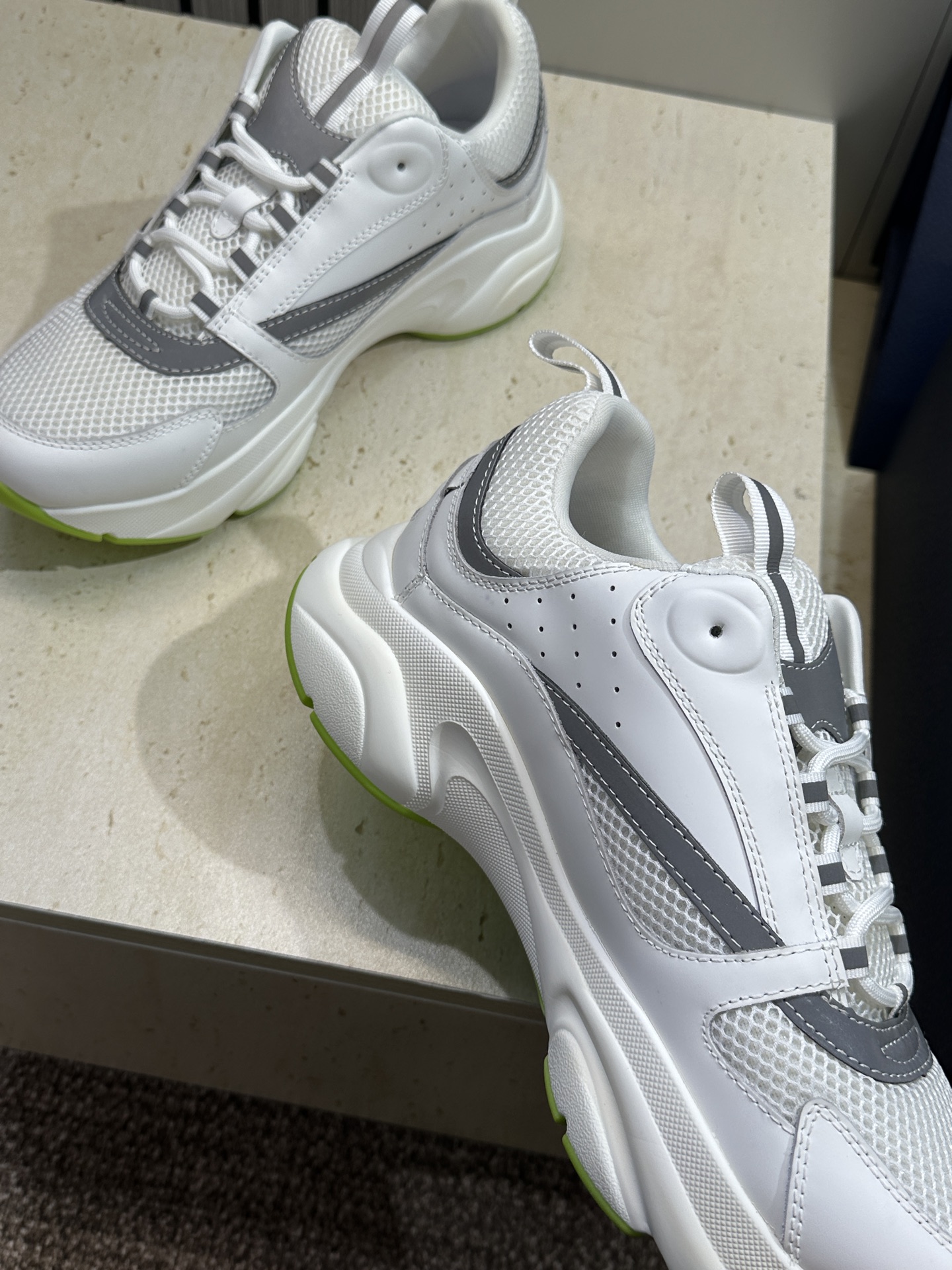 顶级版本 Dior Homme sneaker B22 男士运动休闲鞋新颜色，火爆ing的Dior B2