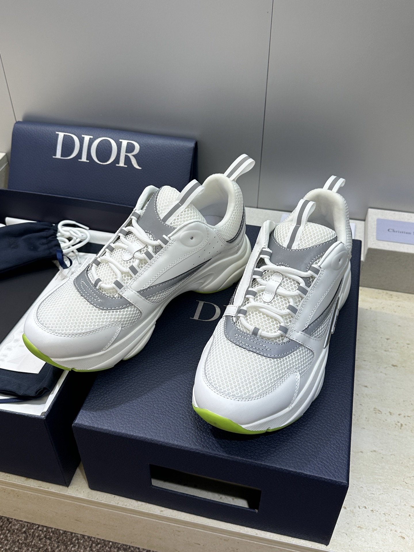 顶级版本 Dior Homme sneaker B22 男士运动休闲鞋新颜色，火爆ing的Dior B2