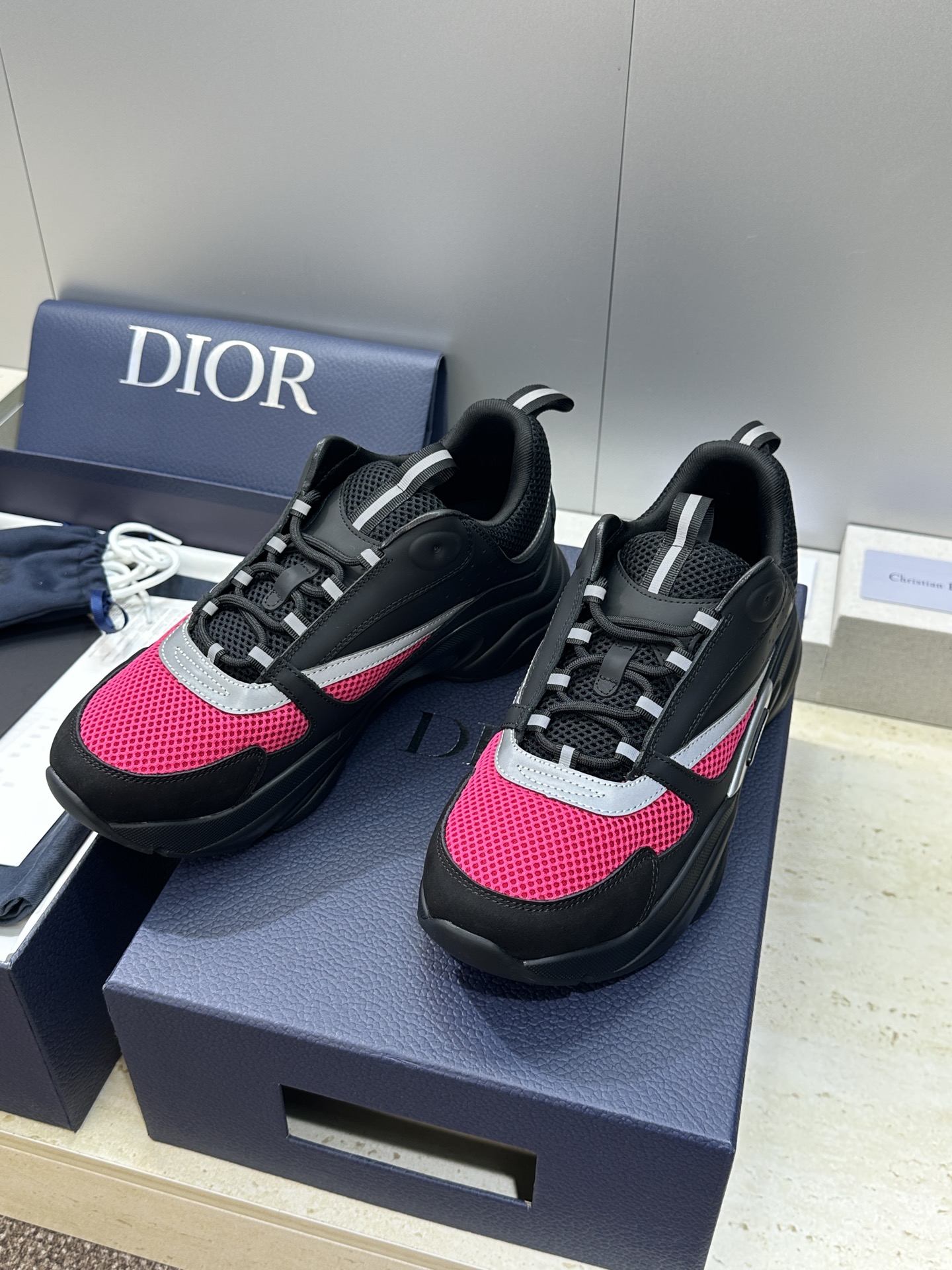 顶级版本 Dior Homme sneaker B22 男士运动休闲鞋新颜色，火爆ing的Dior B2