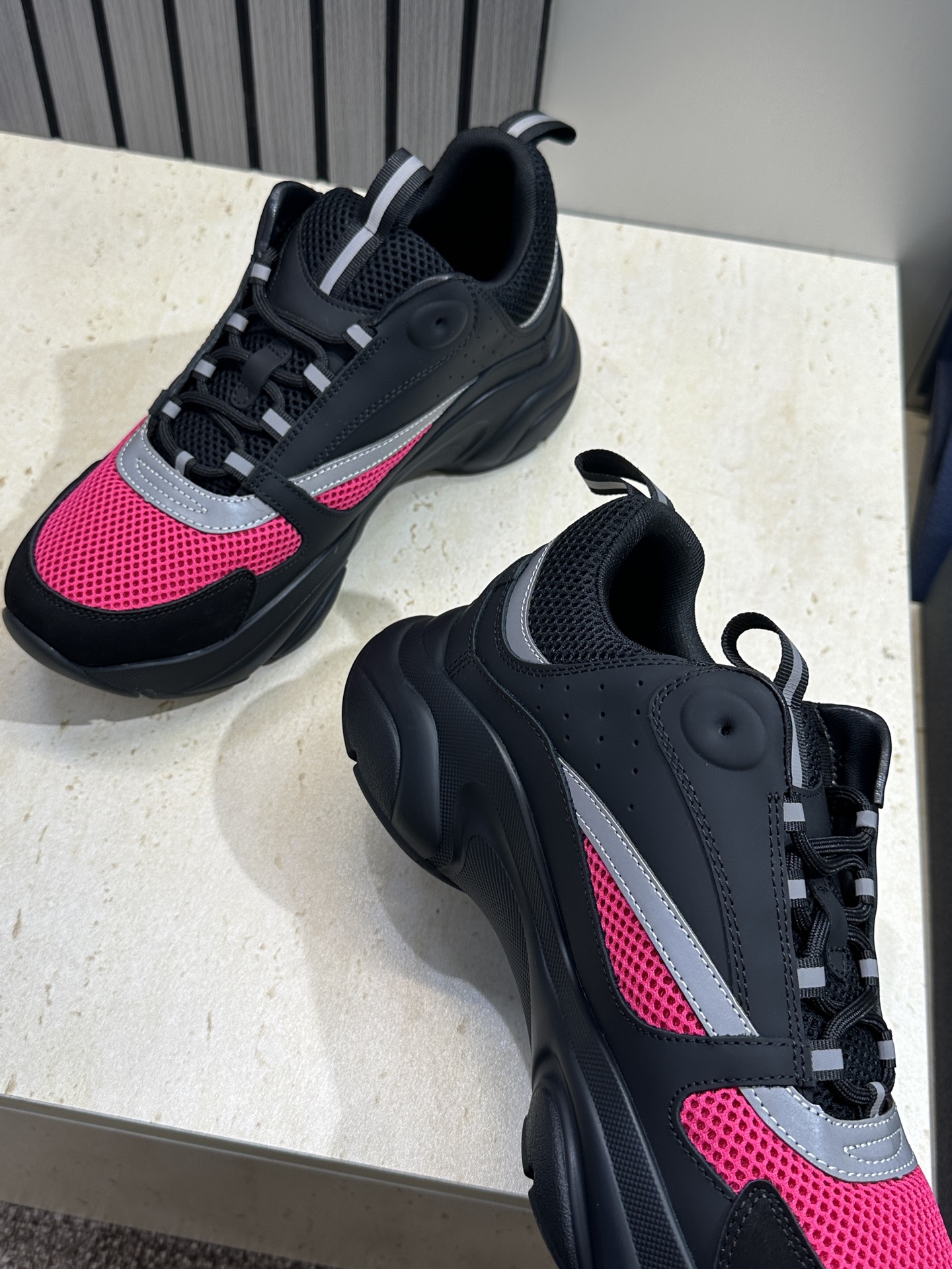 顶级版本 Dior Homme sneaker B22 男士运动休闲鞋新颜色，火爆ing的Dior B2