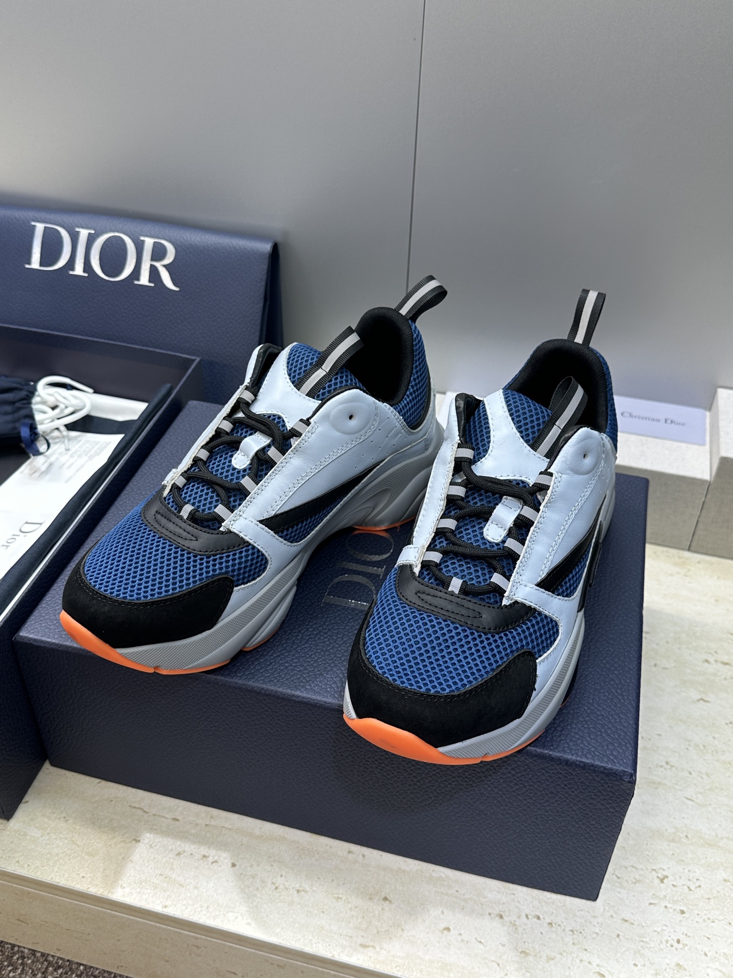 顶级版本 Dior Homme sneaker B22 男士运动休闲鞋新颜色，火爆ing的Dior B2