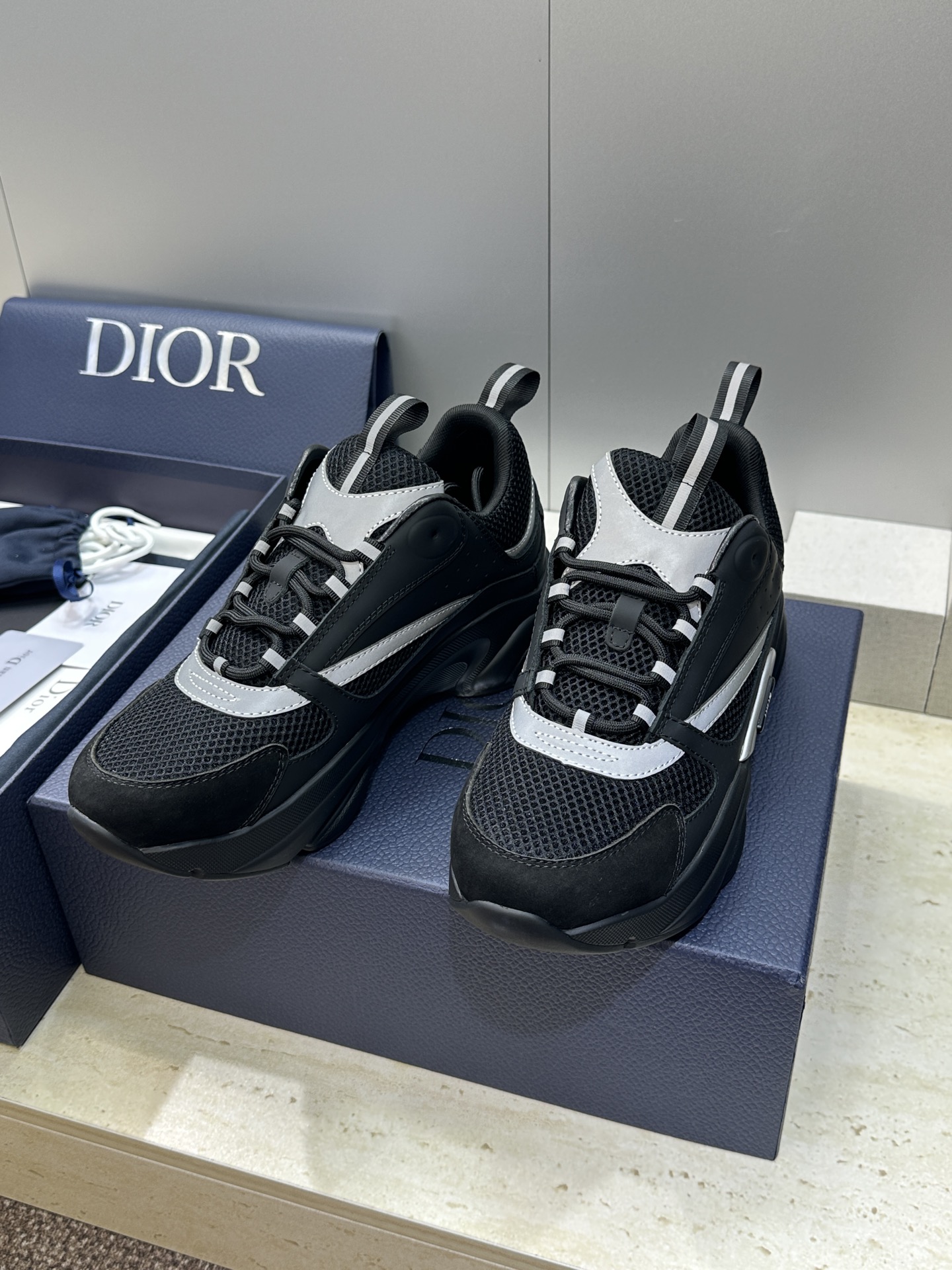 顶级版本 Dior Homme sneaker B22 男士运动休闲鞋新颜色，火爆ing的Dior B2