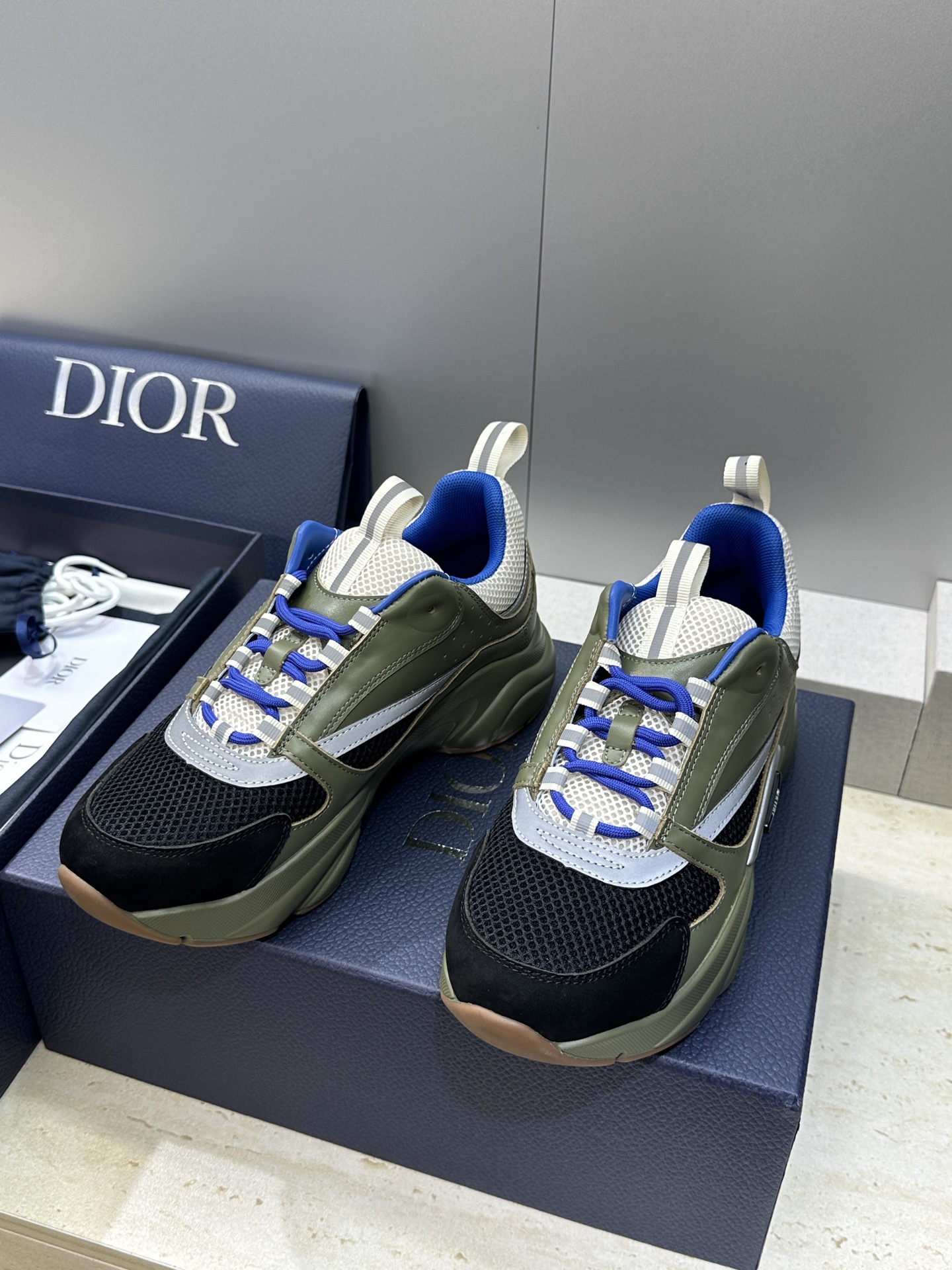 顶级版本 Dior Homme sneaker B22 男士运动休闲鞋新颜色，火爆ing的Dior B2