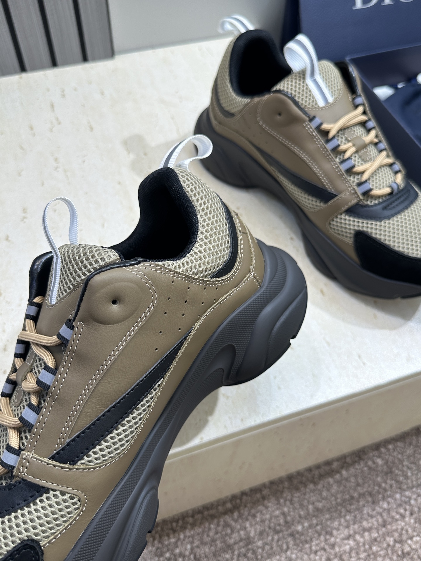 顶级版本 Dior Homme sneaker B22 男士运动休闲鞋新颜色，火爆ing的Dior B2