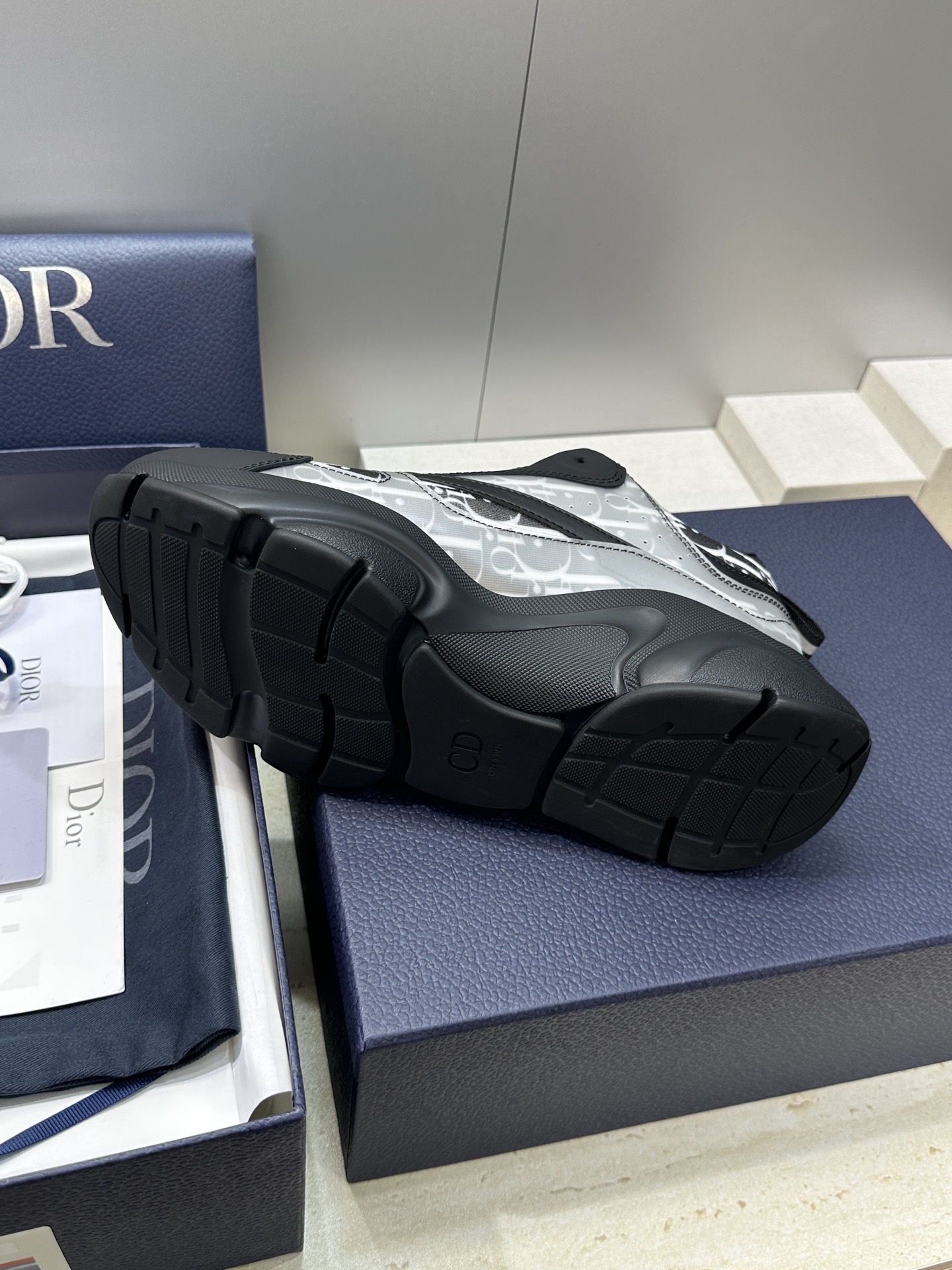 顶级版本 Dior Homme sneaker B22 男士运动休闲鞋新颜色，火爆ing的Dior B2