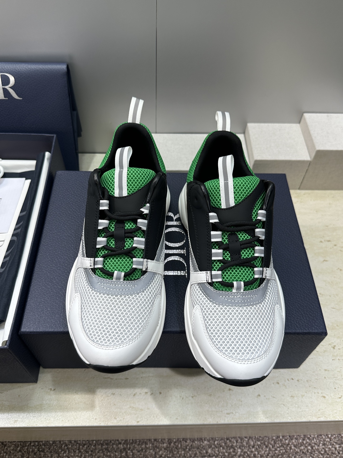 顶级版本 Dior Homme sneaker B22 男士运动休闲鞋新颜色，火爆ing的Dior B2