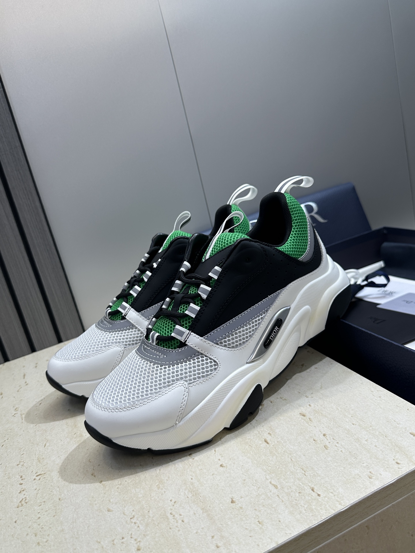 顶级版本 Dior Homme sneaker B22 男士运动休闲鞋新颜色，火爆ing的Dior B2