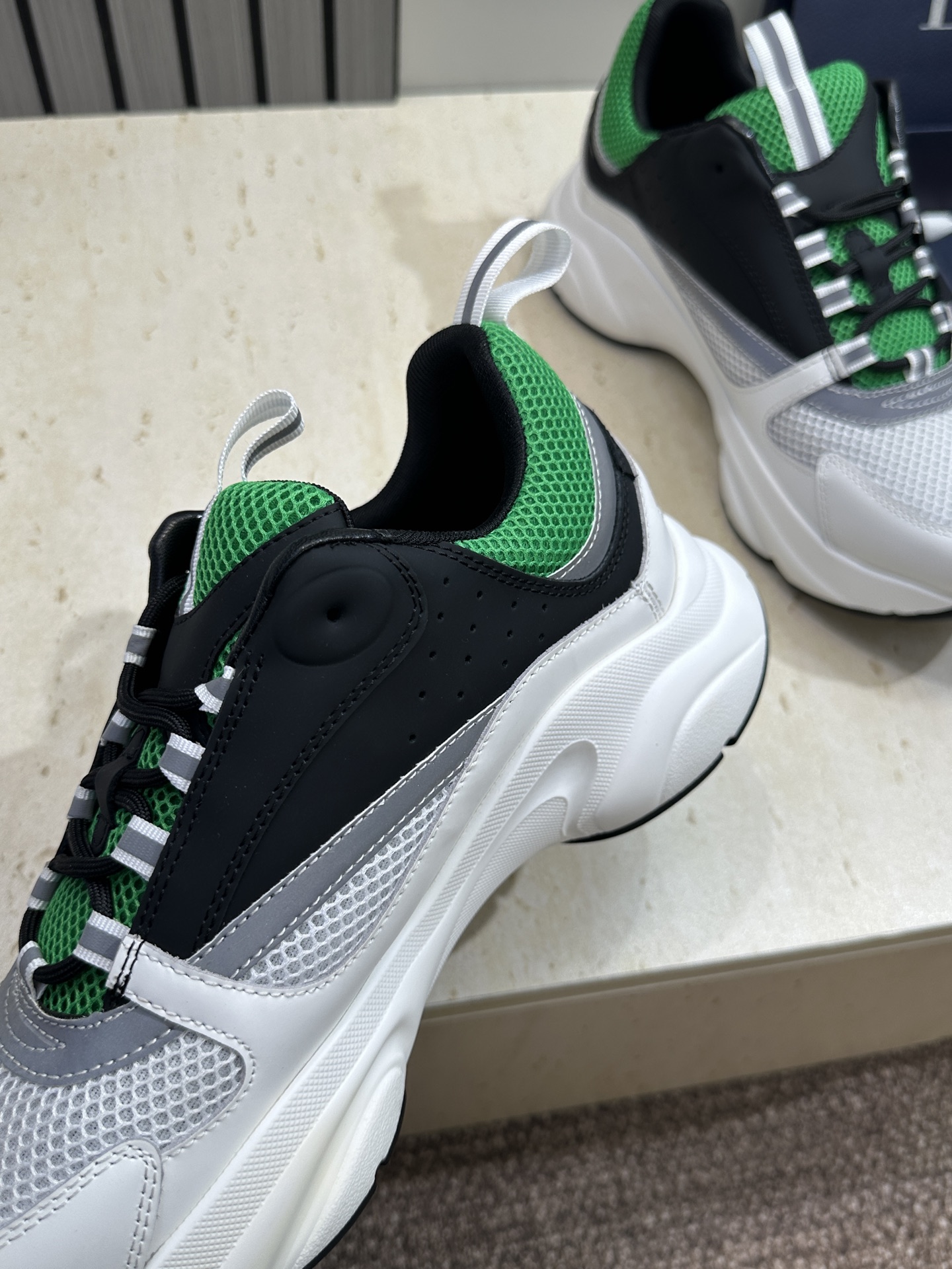 顶级版本 Dior Homme sneaker B22 男士运动休闲鞋新颜色，火爆ing的Dior B2