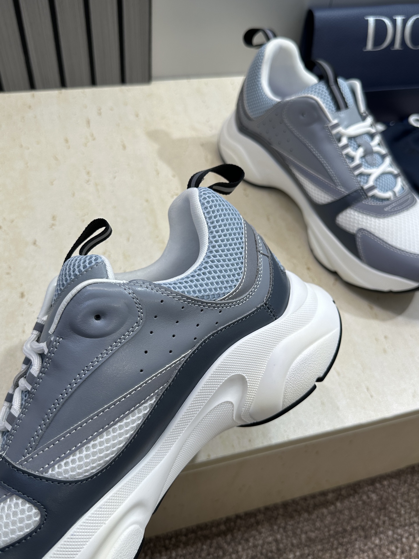 顶级版本 Dior Homme sneaker B22 男士运动休闲鞋新颜色，火爆ing的Dior B2