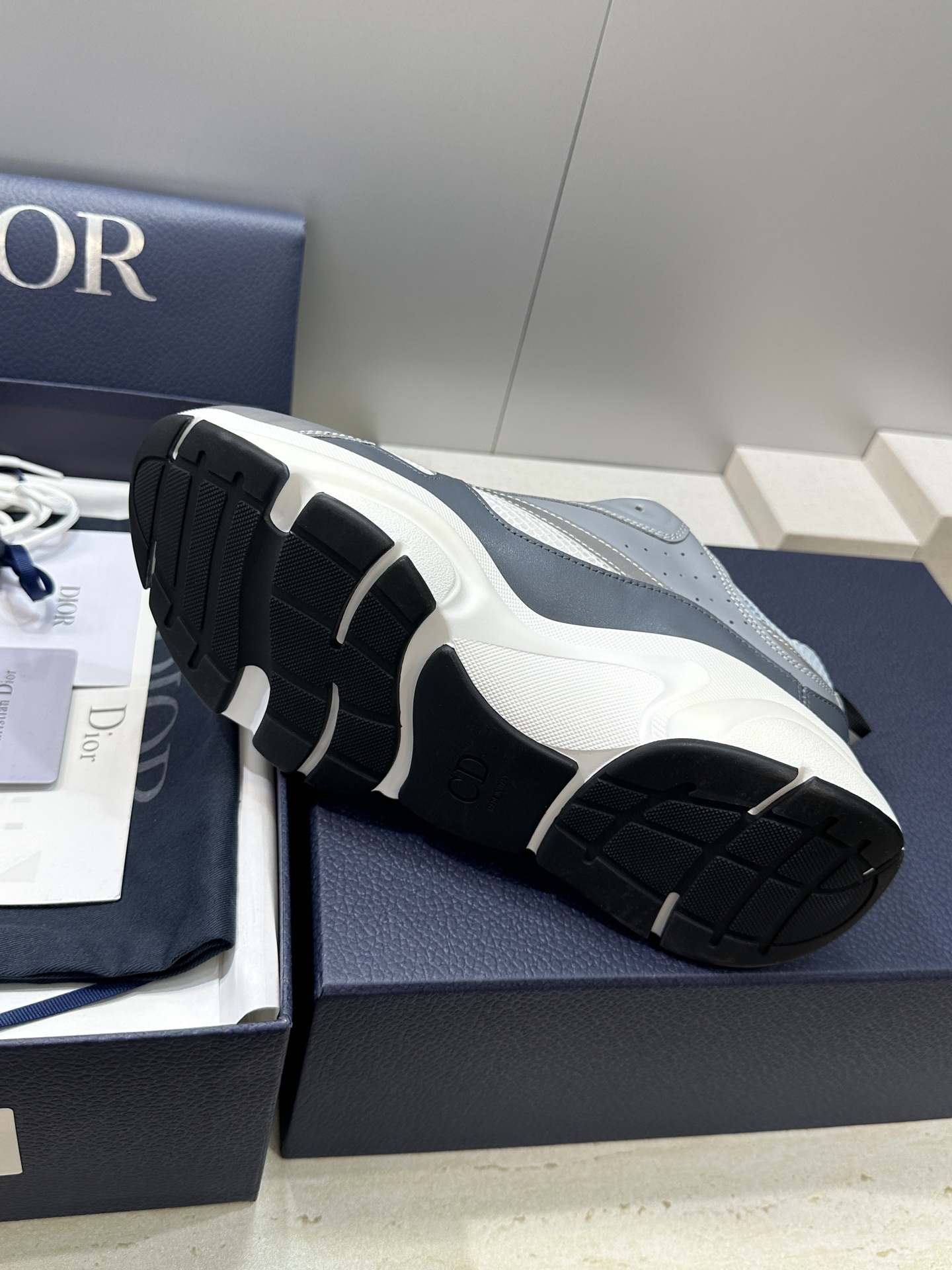 顶级版本 Dior Homme sneaker B22 男士运动休闲鞋新颜色，火爆ing的Dior B2