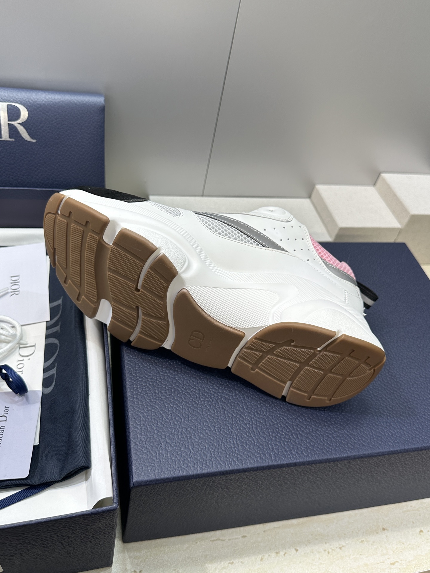 顶级版本 Dior Homme sneaker B22 男士运动休闲鞋新颜色，火爆ing的Dior B2