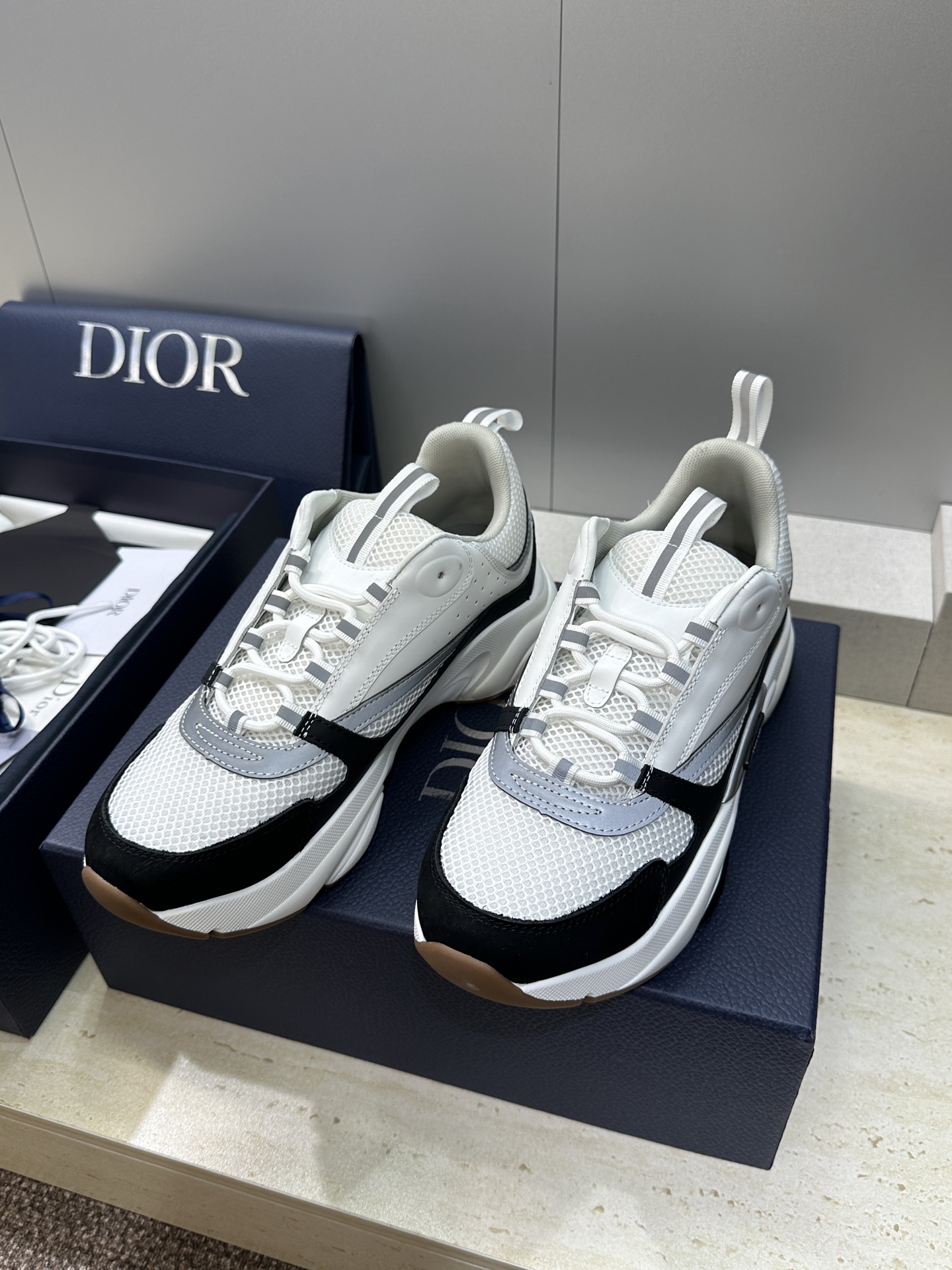顶级版本 Dior Homme sneaker B22 男士运动休闲鞋新颜色，火爆ing的Dior B2
