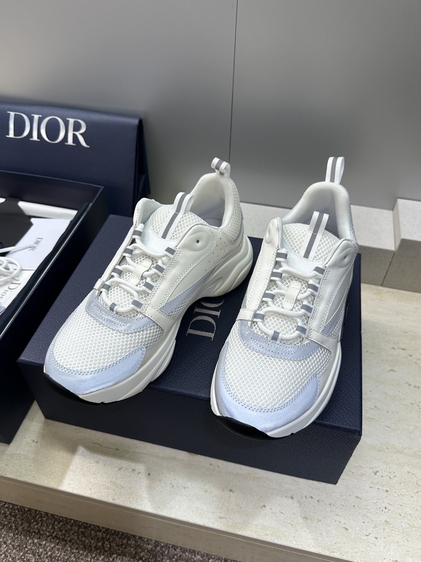 顶级版本 Dior Homme sneaker B22 男士运动休闲鞋新颜色，火爆ing的Dior B2