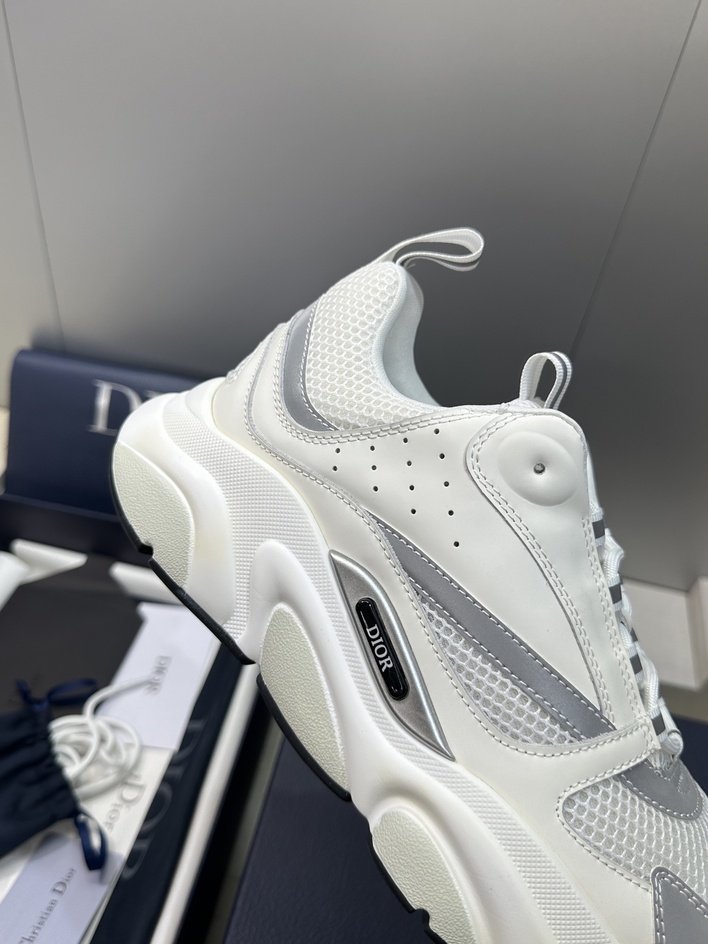 顶级版本 Dior Homme sneaker B22 男士运动休闲鞋新颜色，火爆ing的Dior B2