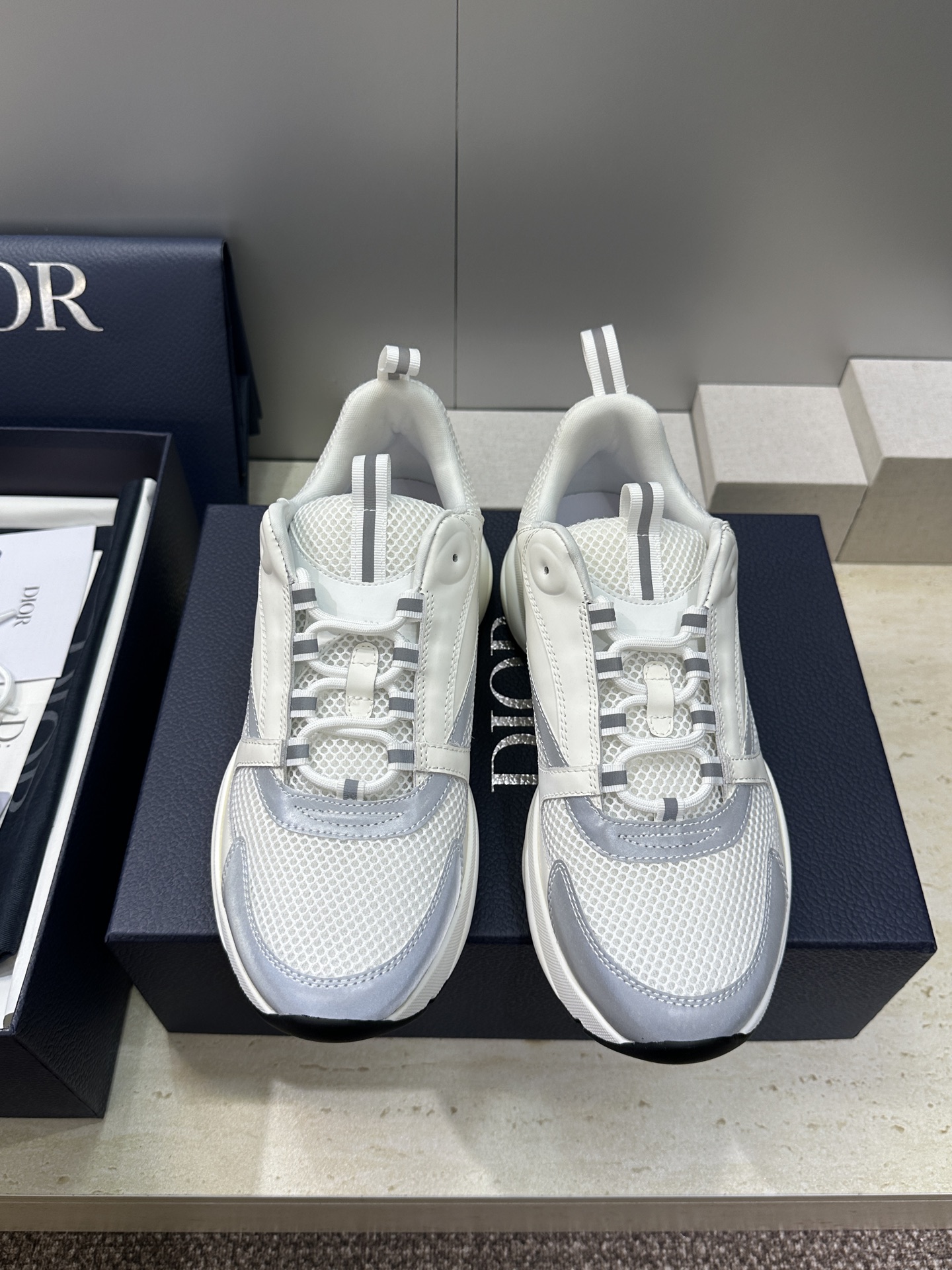 顶级版本 Dior Homme sneaker B22 男士运动休闲鞋新颜色，火爆ing的Dior B2