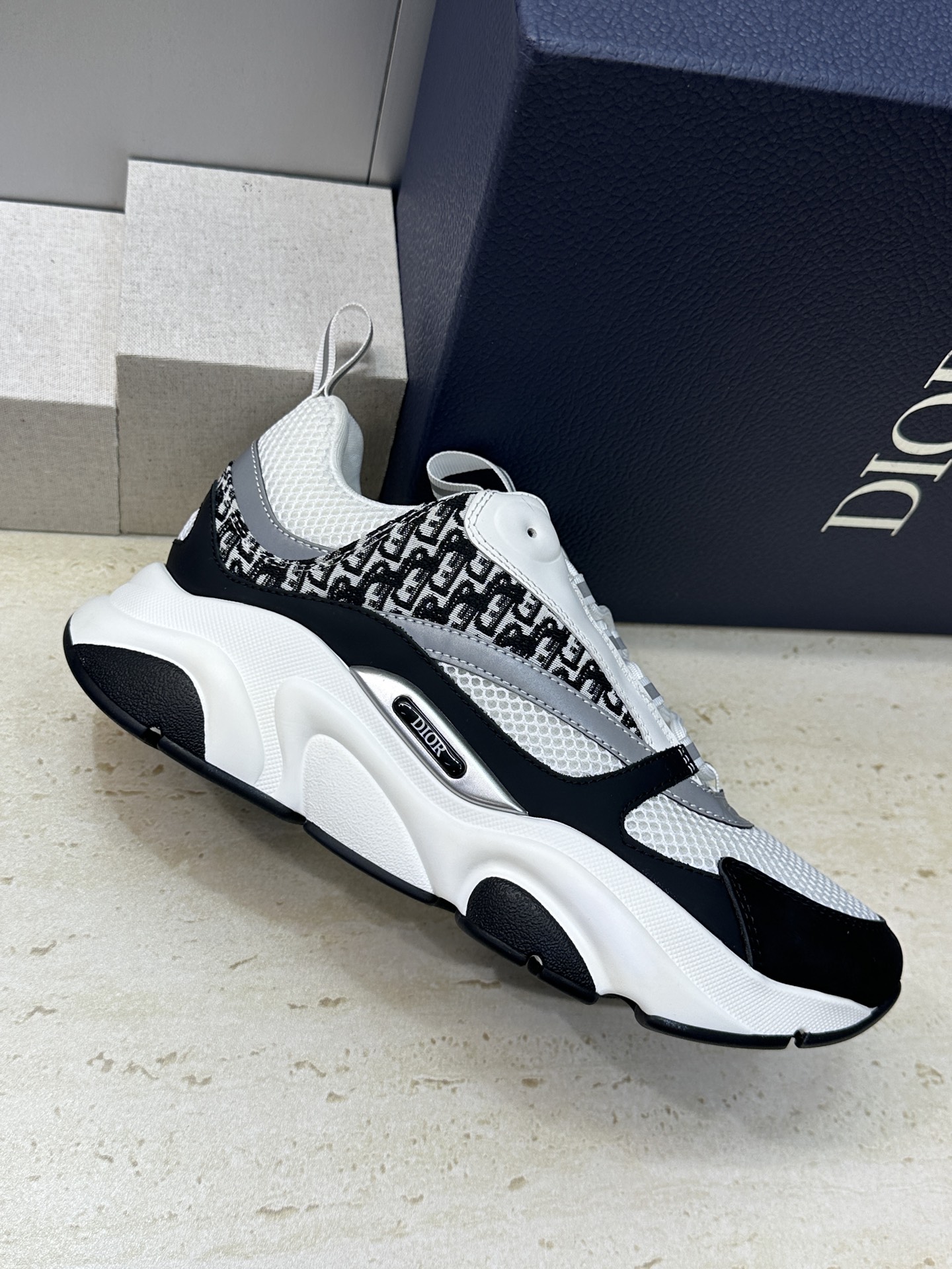 顶级版本 Dior Homme sneaker B22 男士运动休闲鞋新颜色，火爆ing的Dior B2