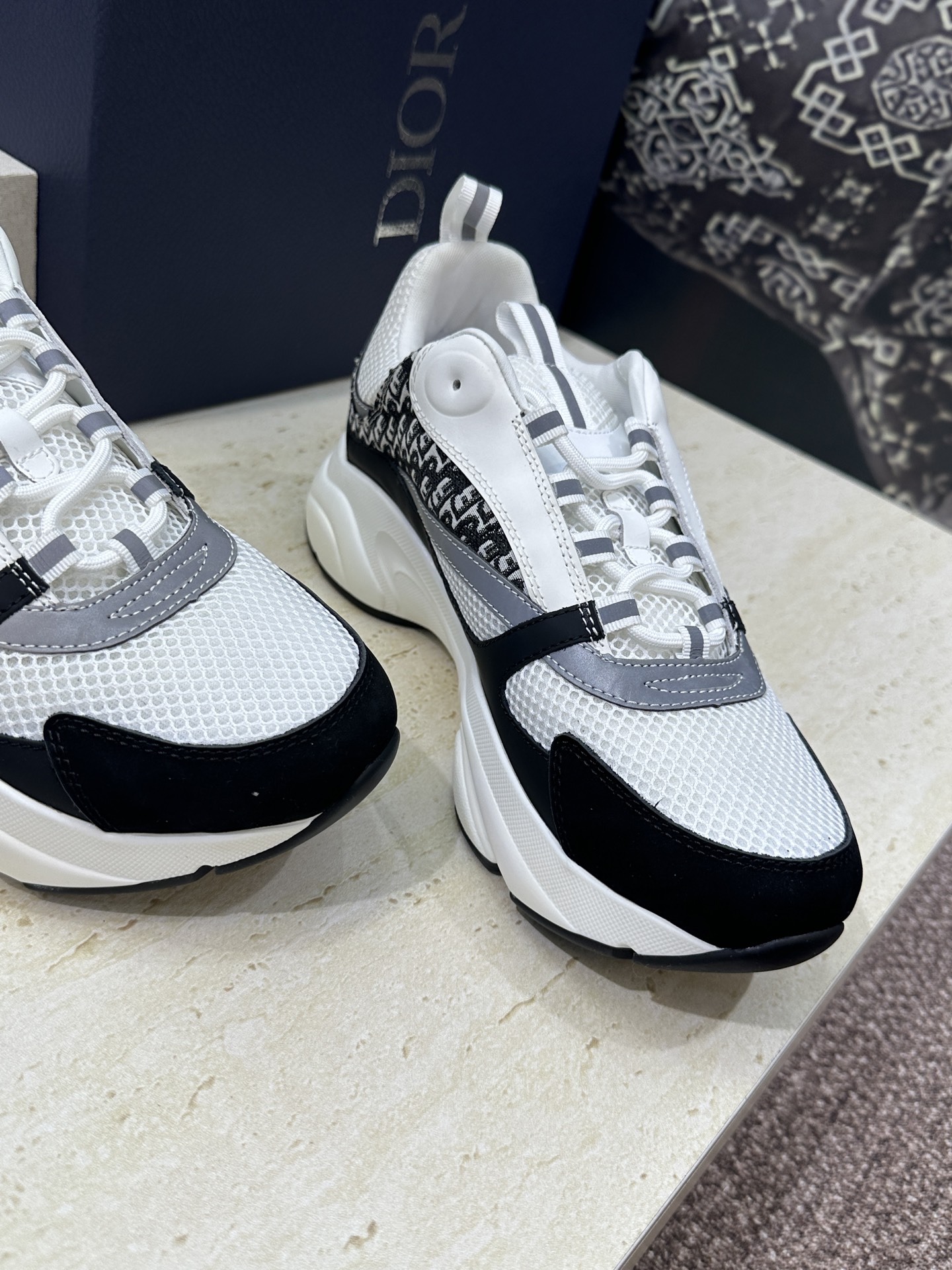 顶级版本 Dior Homme sneaker B22 男士运动休闲鞋新颜色，火爆ing的Dior B2