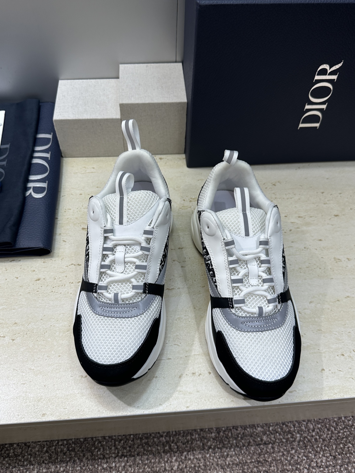 顶级版本 Dior Homme sneaker B22 男士运动休闲鞋新颜色，火爆ing的Dior B2