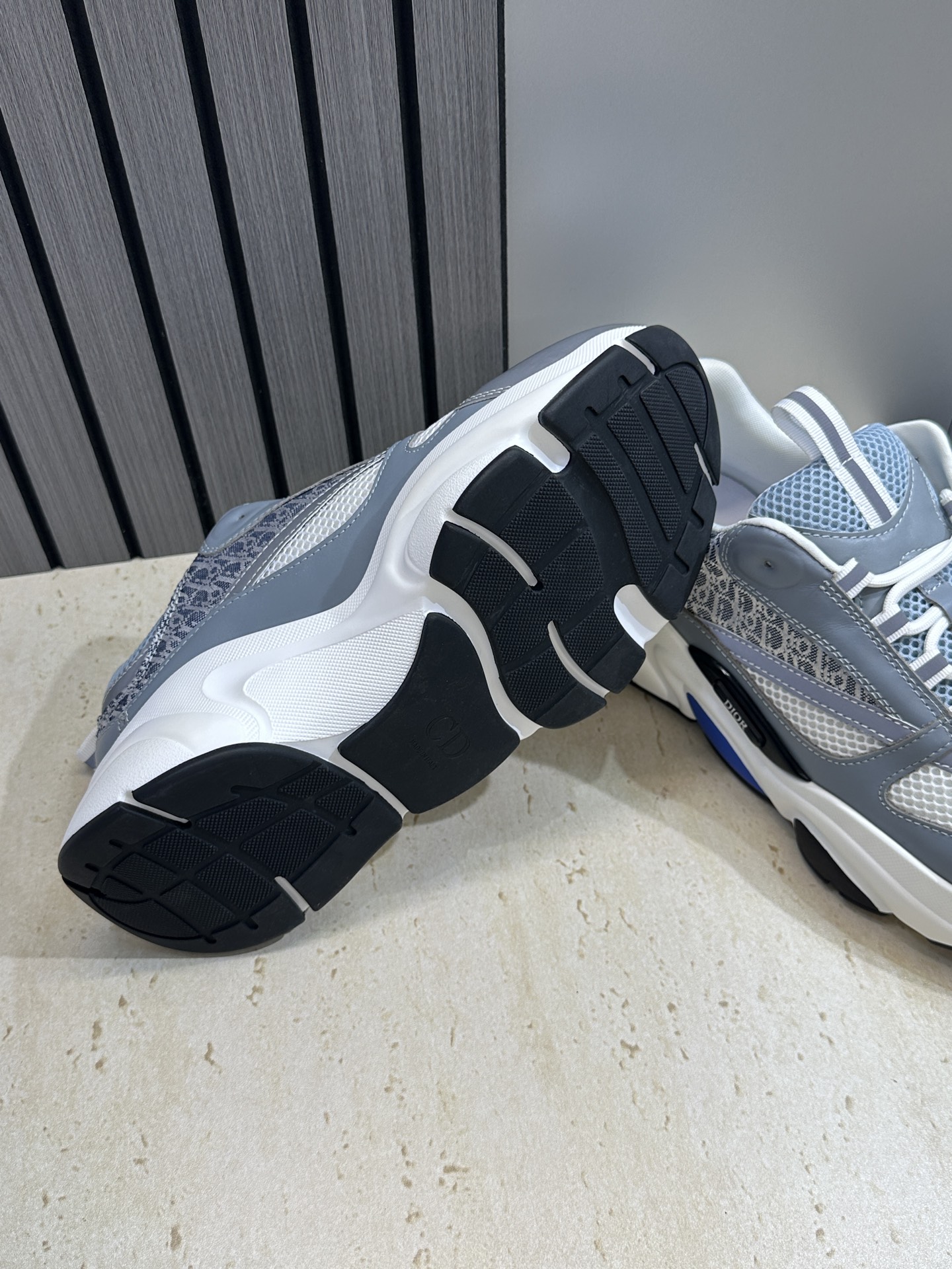 顶级版本 Dior Homme sneaker B22 男士运动休闲鞋新颜色，火爆ing的Dior B2
