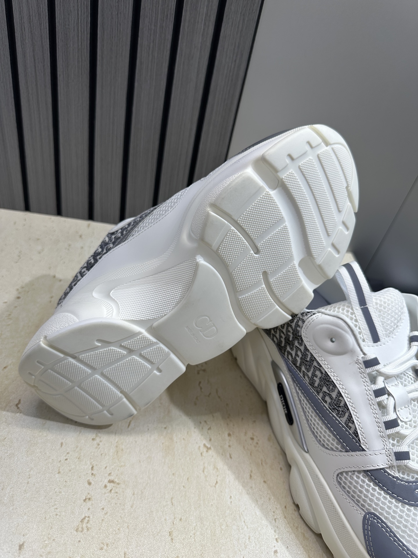 顶级版本 Dior Homme sneaker B22 男士运动休闲鞋新颜色，火爆ing的Dior B2