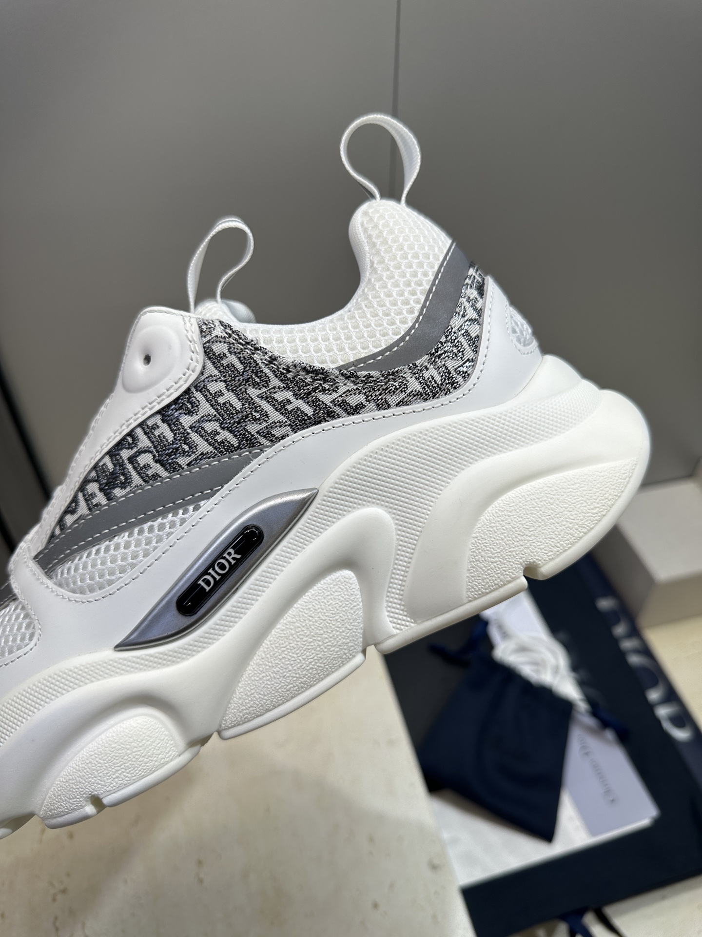 顶级版本 Dior Homme sneaker B22 男士运动休闲鞋新颜色，火爆ing的Dior B2