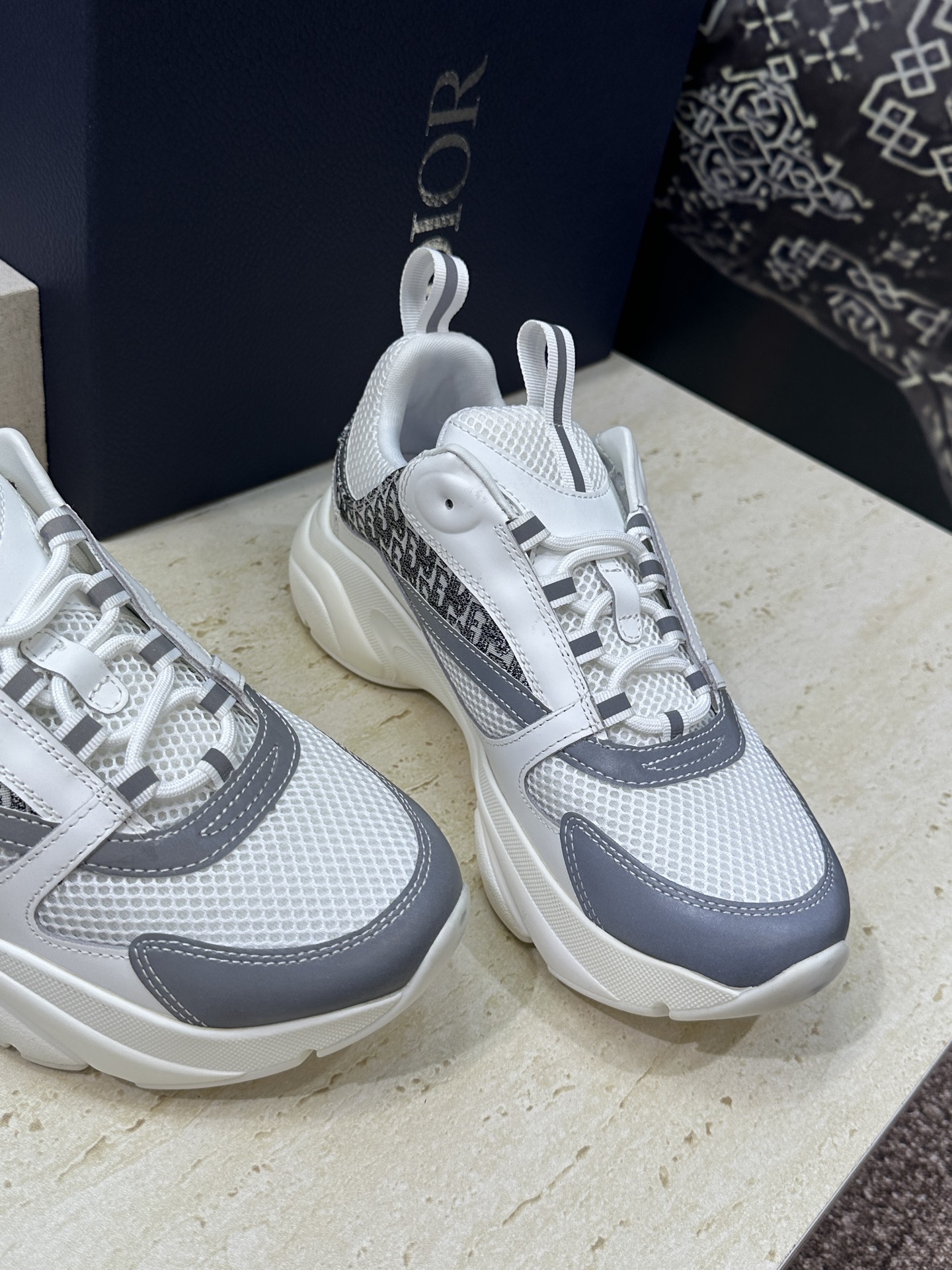 顶级版本 Dior Homme sneaker B22 男士运动休闲鞋新颜色，火爆ing的Dior B2