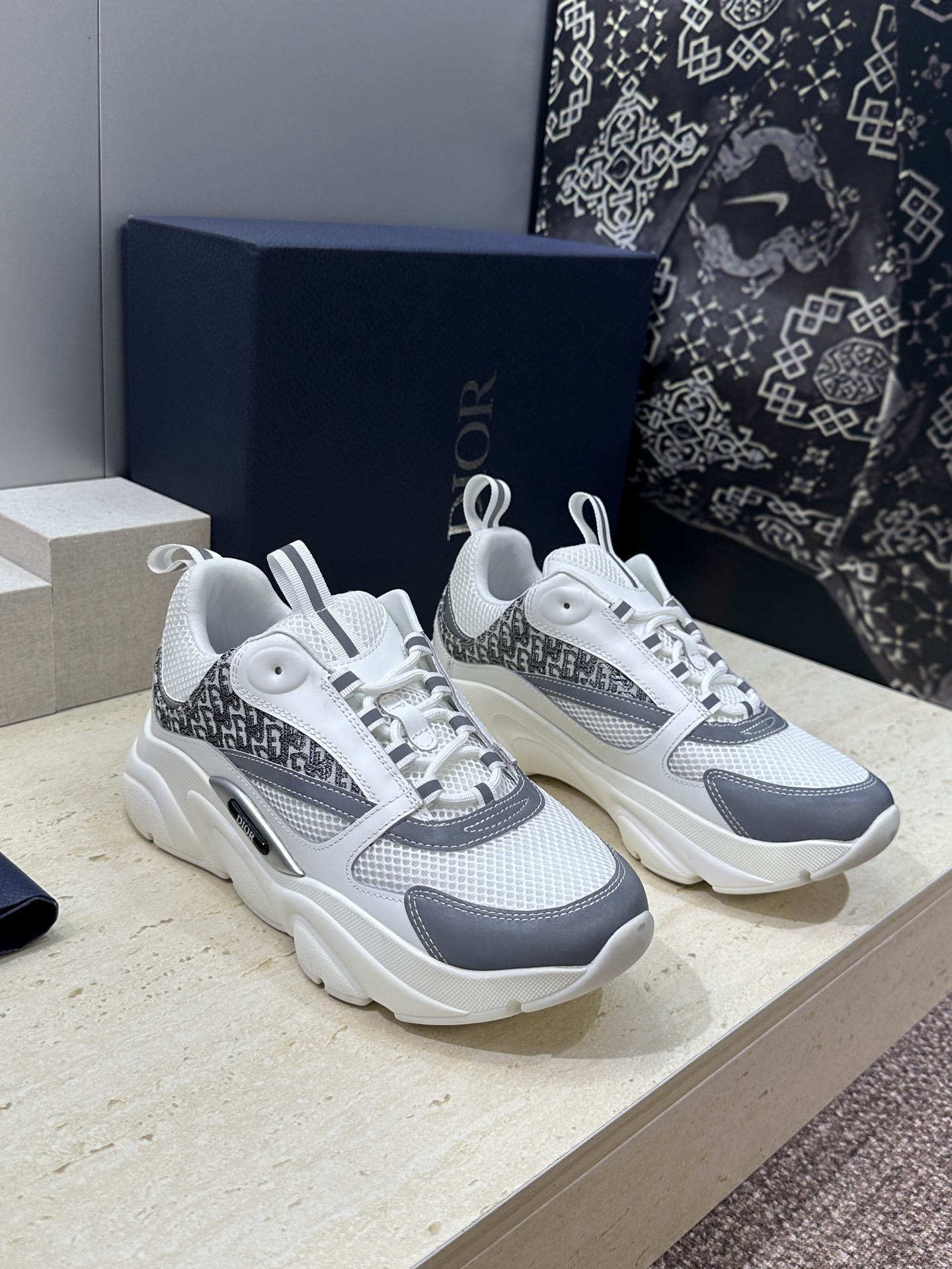 顶级版本 Dior Homme sneaker B22 男士运动休闲鞋新颜色，火爆ing的Dior B2