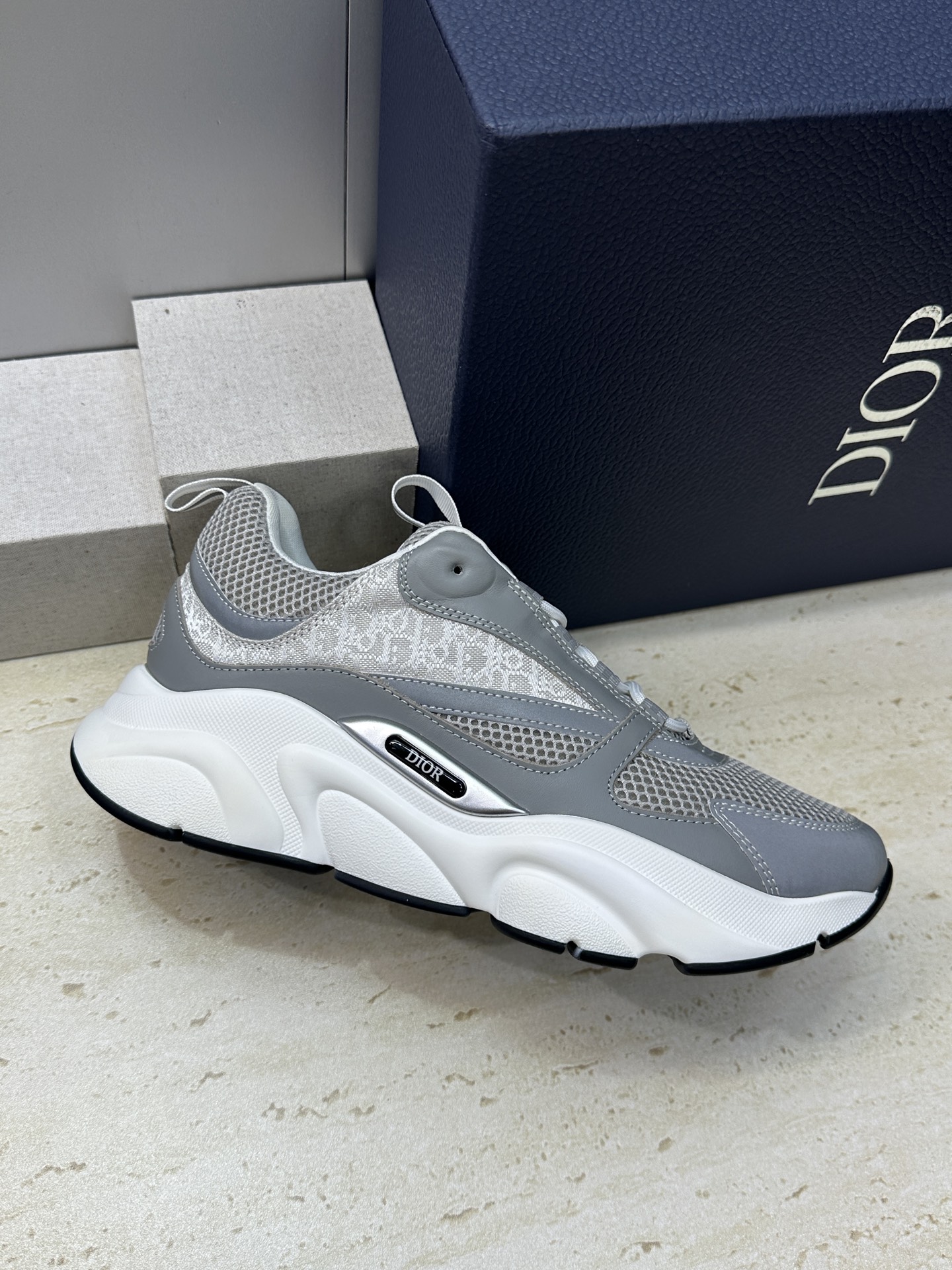 顶级版本 Dior Homme sneaker B22 男士运动休闲鞋新颜色，火爆ing的Dior B2