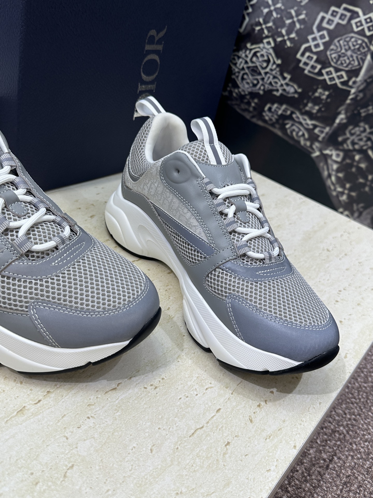 顶级版本 Dior Homme sneaker B22 男士运动休闲鞋新颜色，火爆ing的Dior B2