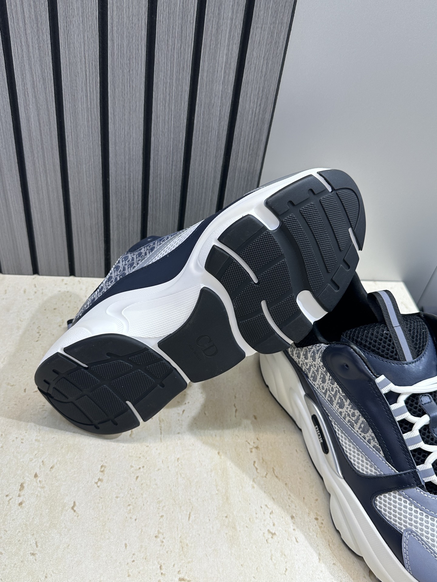 顶级版本 Dior Homme sneaker B22 男士运动休闲鞋新颜色，火爆ing的Dior B2