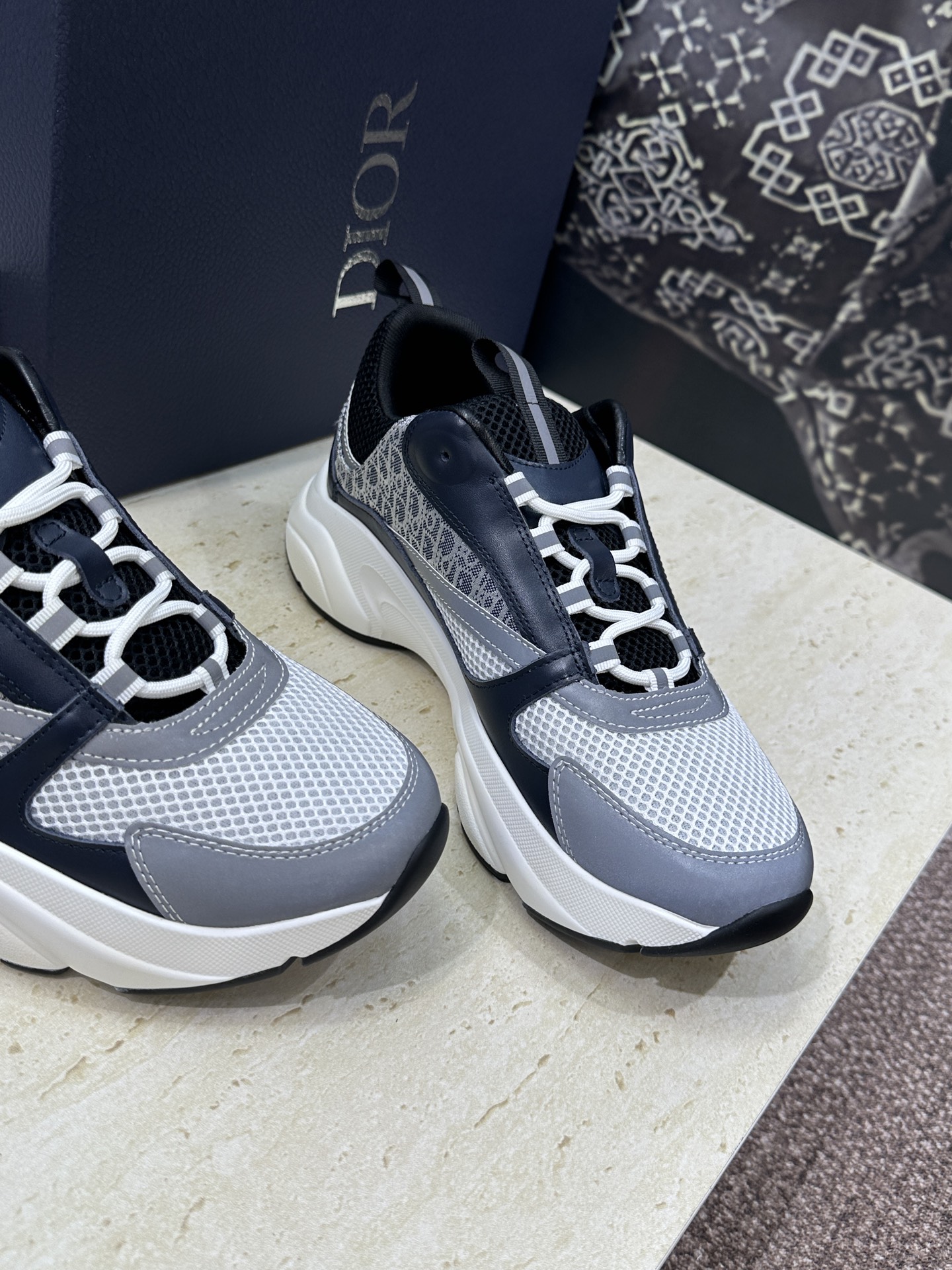 顶级版本 Dior Homme sneaker B22 男士运动休闲鞋新颜色，火爆ing的Dior B2