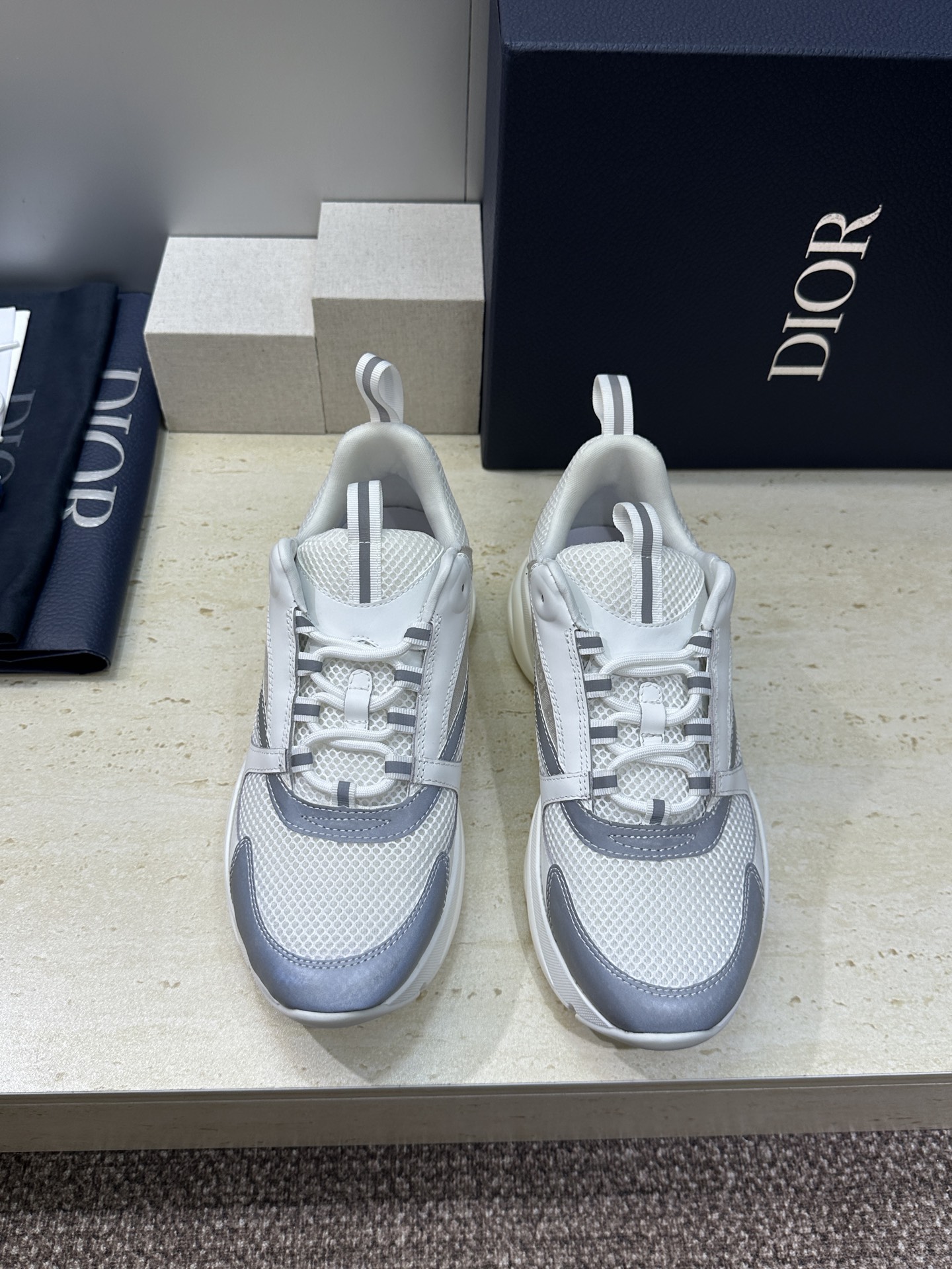 顶级版本 Dior Homme sneaker B22 男士运动休闲鞋新颜色，火爆ing的Dior B2