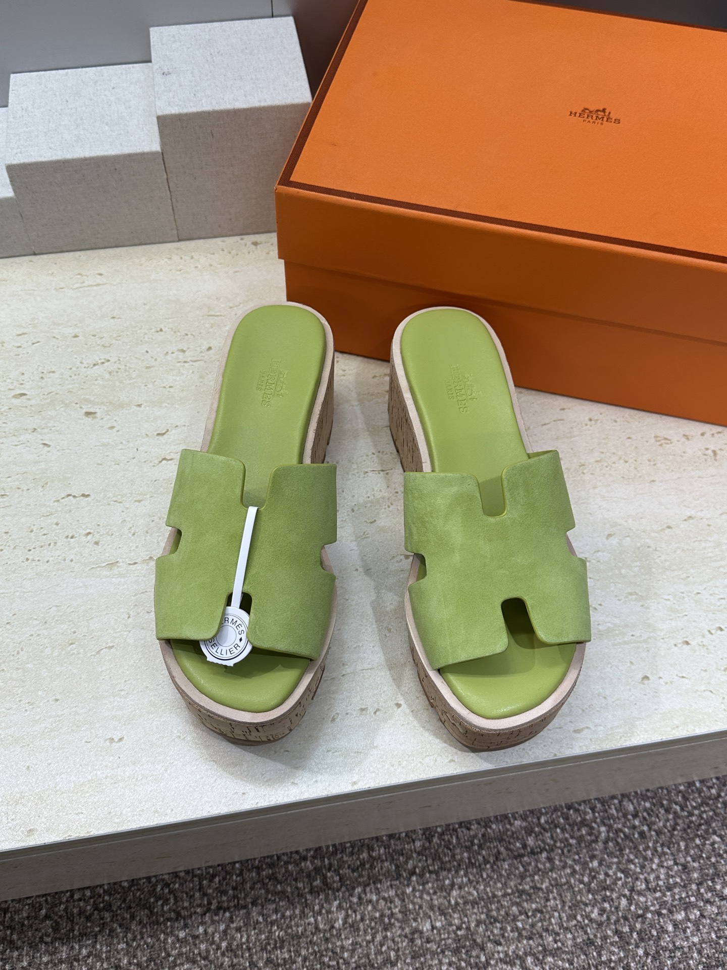 Hermes 爱马仕 春夏经典款 Eze 厚底拼色坡跟女鞋 H家字母logo“H”型鞋面防水台高跟凉拖鞋