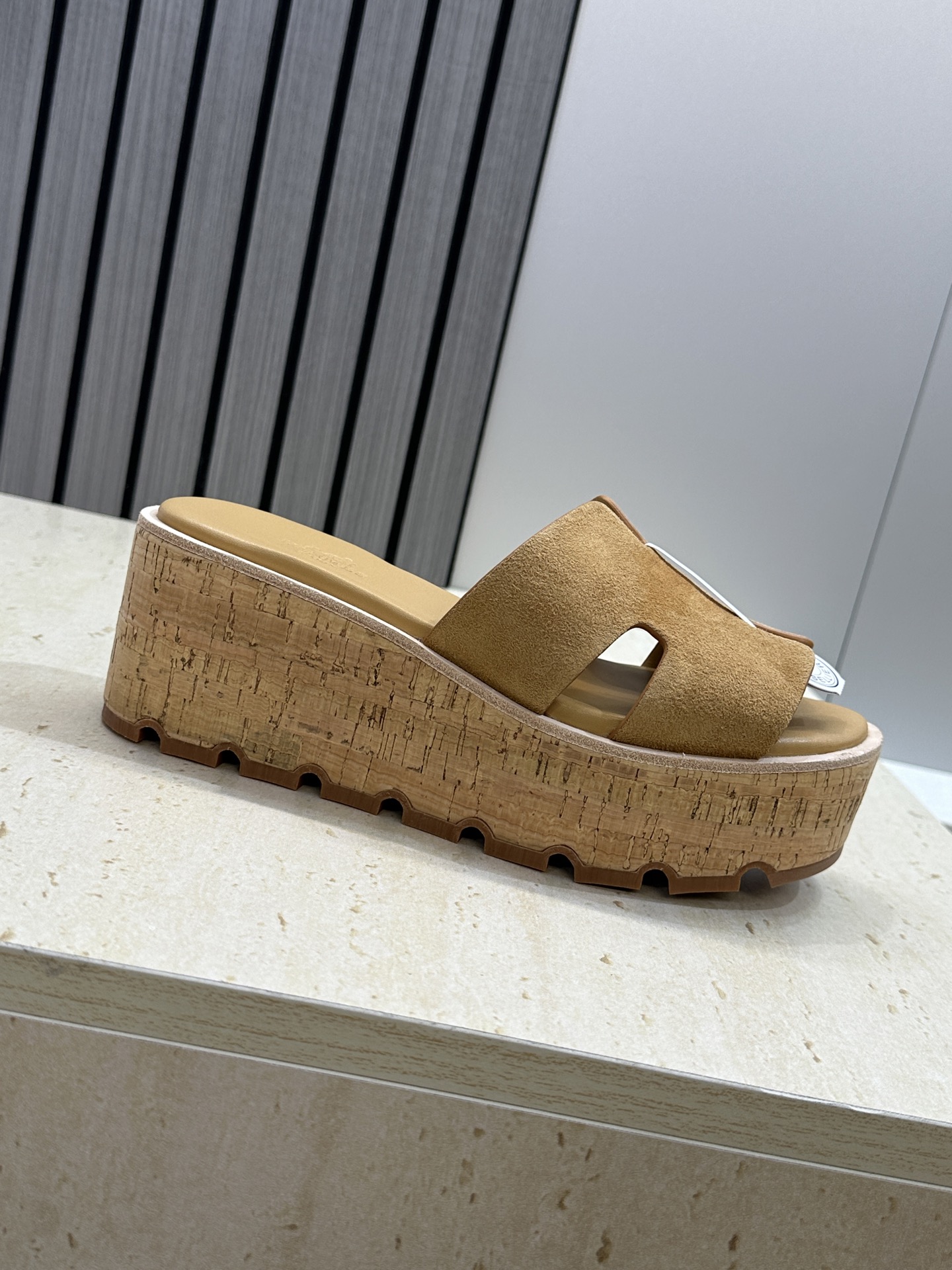 Hermes 爱马仕 春夏经典款 Eze 厚底拼色坡跟女鞋 H家字母logo“H”型鞋面防水台高跟凉拖鞋
