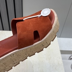 Hermes 爱马仕 春夏经典款 Eze 厚底拼色坡跟女鞋 H家字母logo“H”型鞋面防水台高跟凉拖鞋 Hermes 爱马仕 春夏经典款 Eze 厚底拼色坡跟女鞋 H家字母logo“H”型鞋面防水台高跟凉拖鞋