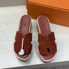 Hermes 爱马仕 春夏经典款 Eze 厚底拼色坡跟女鞋 H家字母logo“H”型鞋面防水台高跟凉拖鞋 Hermes 爱马仕 春夏经典款 Eze 厚底拼色坡跟女鞋 H家字母logo“H”型鞋面防水台高跟凉拖鞋