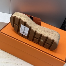 Hermes 爱马仕 春夏经典款 Eze 厚底拼色坡跟女鞋 H家字母logo“H”型鞋面防水台高跟凉拖鞋 Hermes 爱马仕 春夏经典款 Eze 厚底拼色坡跟女鞋 H家字母logo“H”型鞋面防水台高跟凉拖鞋