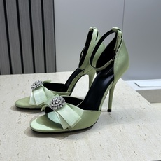 Balenciaga 2026春夏新款高跟圆蝴蝶鞋女鞋 巴黎世家字母logo水钻五金扣露趾中空气质凉鞋材 Balenciaga 2026春夏新款高跟圆蝴蝶鞋女鞋 巴黎世家字母logo水钻五金扣露趾中空气质凉鞋材