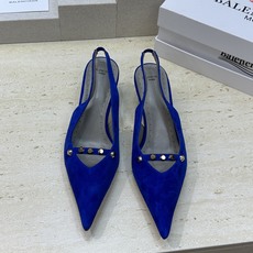 巴黎世家 Balenciaga 2026春夏新款铆钉女鞋 双B字母logo五金扣中跟尖头后空气质凉鞋鞋材 巴黎世家 Balenciaga 2026春夏新款铆钉女鞋 双B字母logo五金扣中跟尖头后空气质凉鞋鞋材