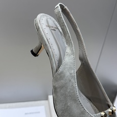 巴黎世家 Balenciaga 2026春夏新款铆钉女鞋 双B字母logo五金扣中跟尖头后空气质凉鞋鞋材 巴黎世家 Balenciaga 2026春夏新款铆钉女鞋 双B字母logo五金扣中跟尖头后空气质凉鞋鞋材
