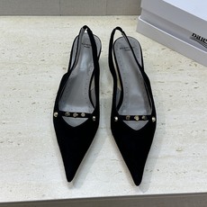 巴黎世家 Balenciaga 2026春夏新款铆钉女鞋 双B字母logo五金扣中跟尖头后空气质凉鞋鞋材 巴黎世家 Balenciaga 2026春夏新款铆钉女鞋 双B字母logo五金扣中跟尖头后空气质凉鞋鞋材
